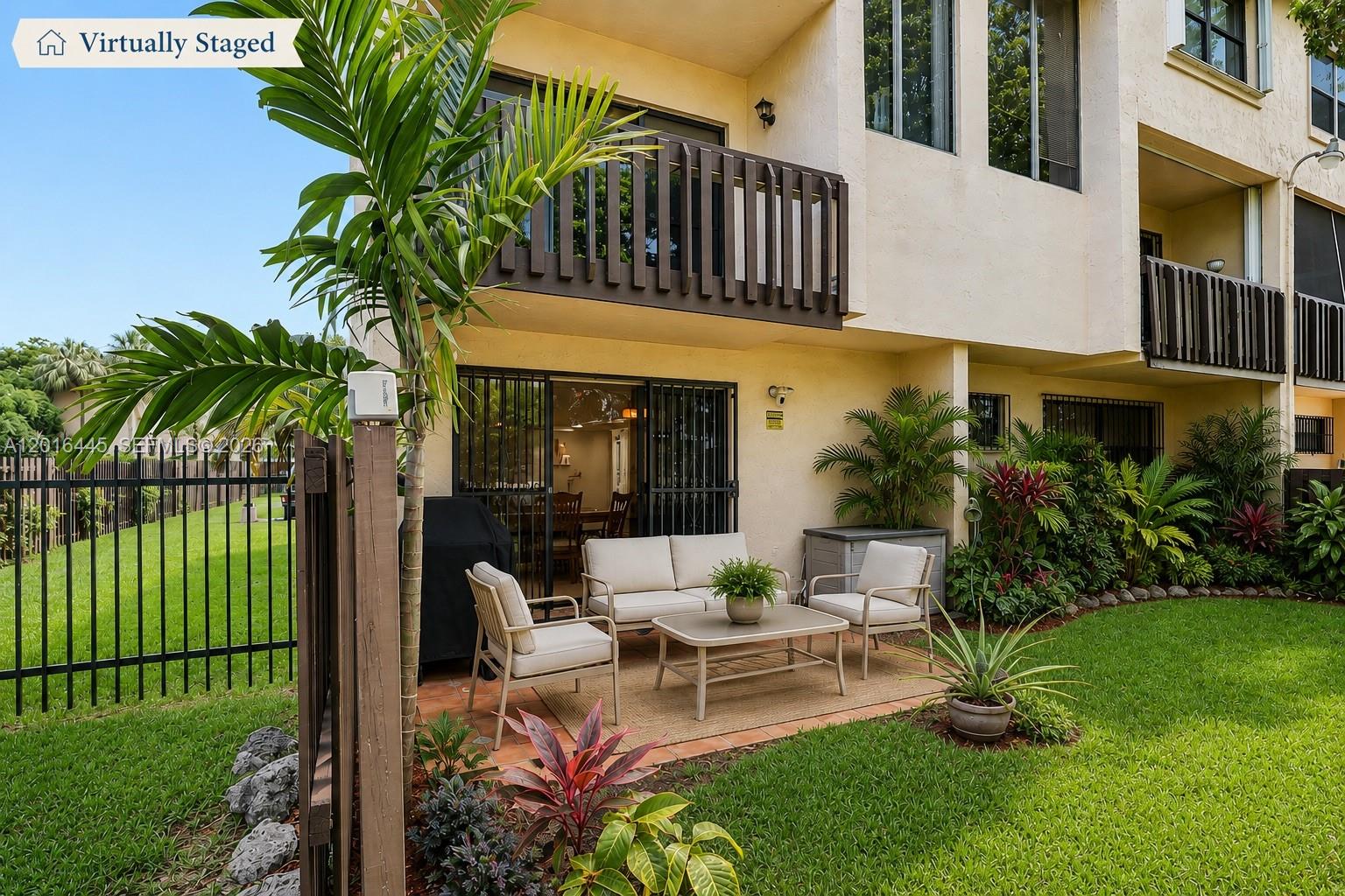 Homes for sale in Miami, FL | 425 W Park Dr #10, Miami, FL 33172 | MLS# A12016445