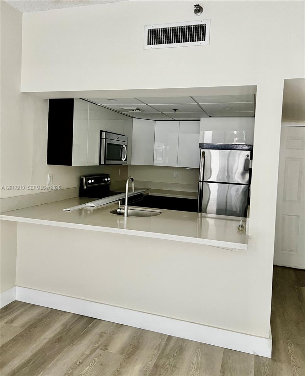 Property photo # 2