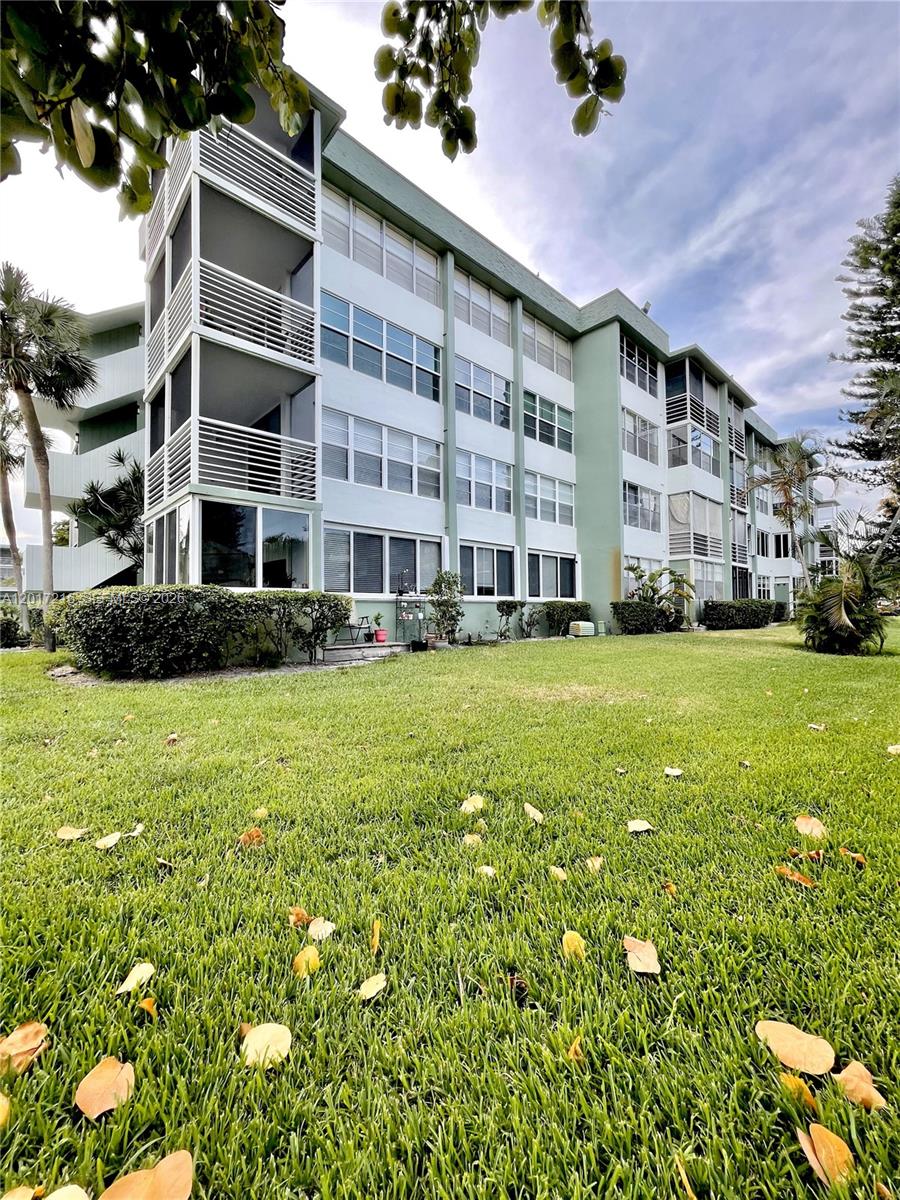 Watergate Condominium No