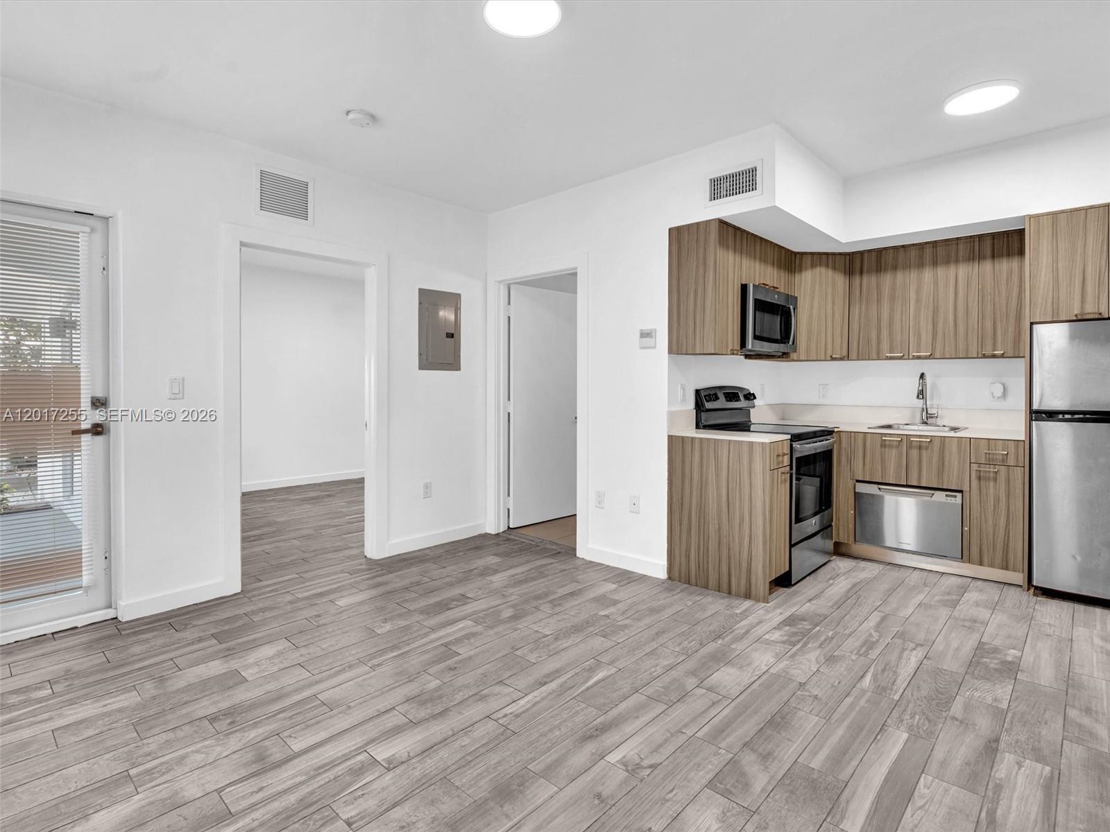 Property photo # 3