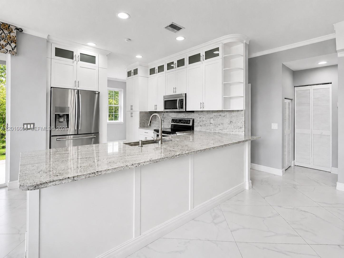 Property photo # 4