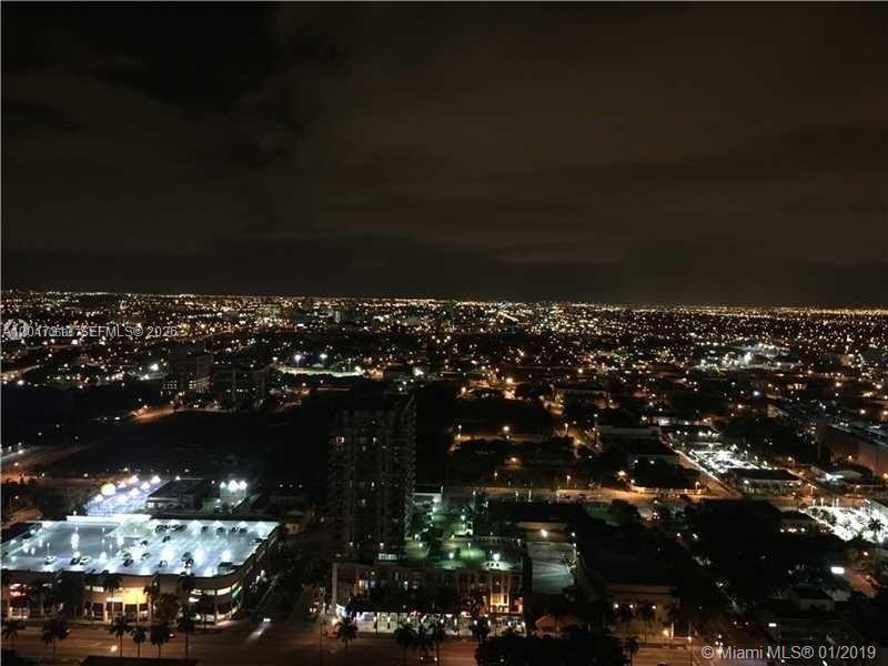 1800 Club Condo