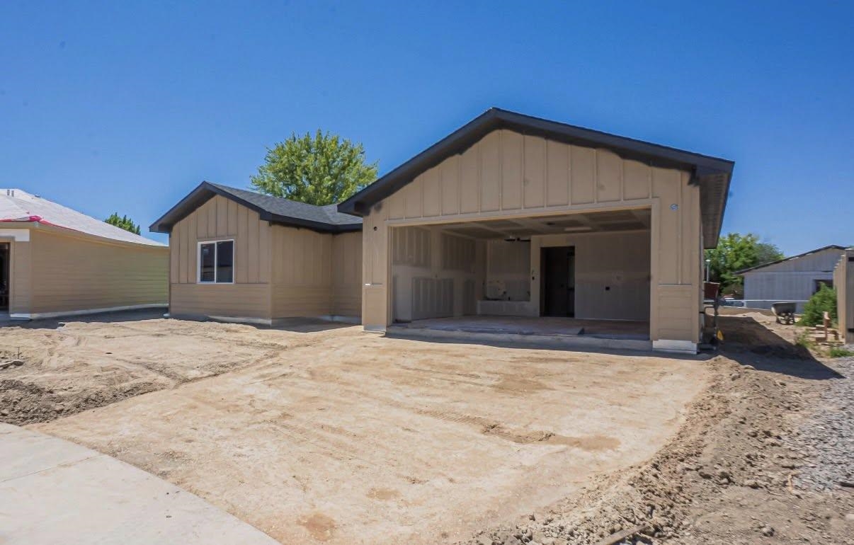 409 Pear Lane