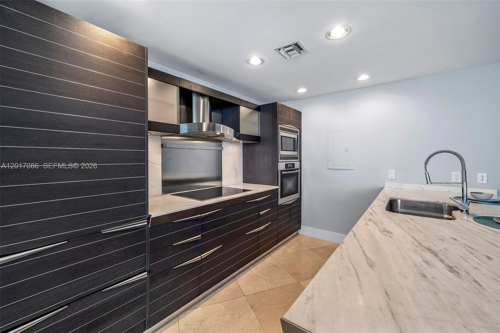 Property photo # 2