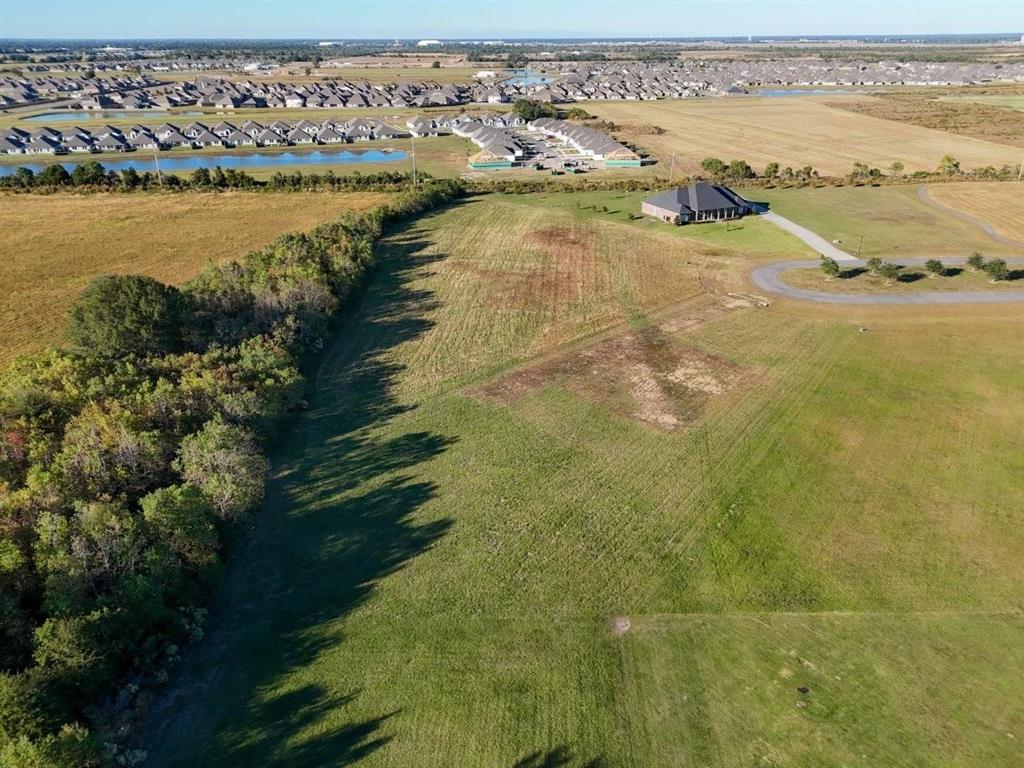 5368 Waterside Drive — photo 4