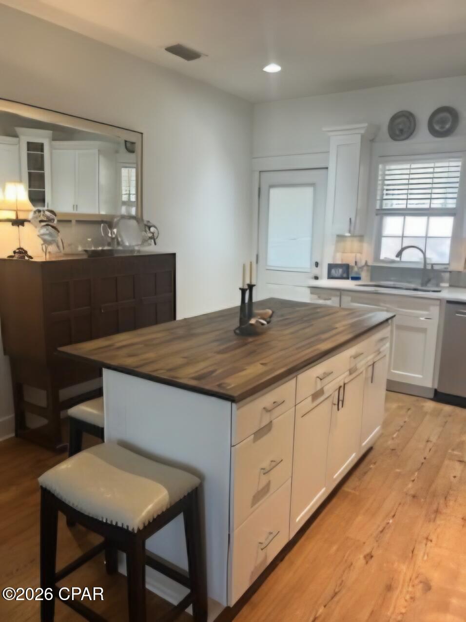 Image 4 For 405 Paradise Boulevard