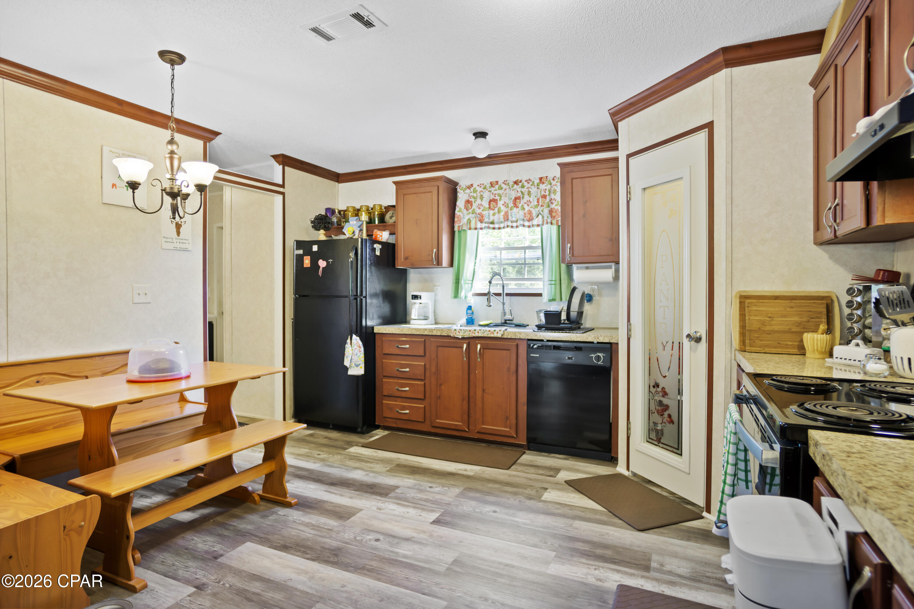 Image 15 For 946 Fargo Drive