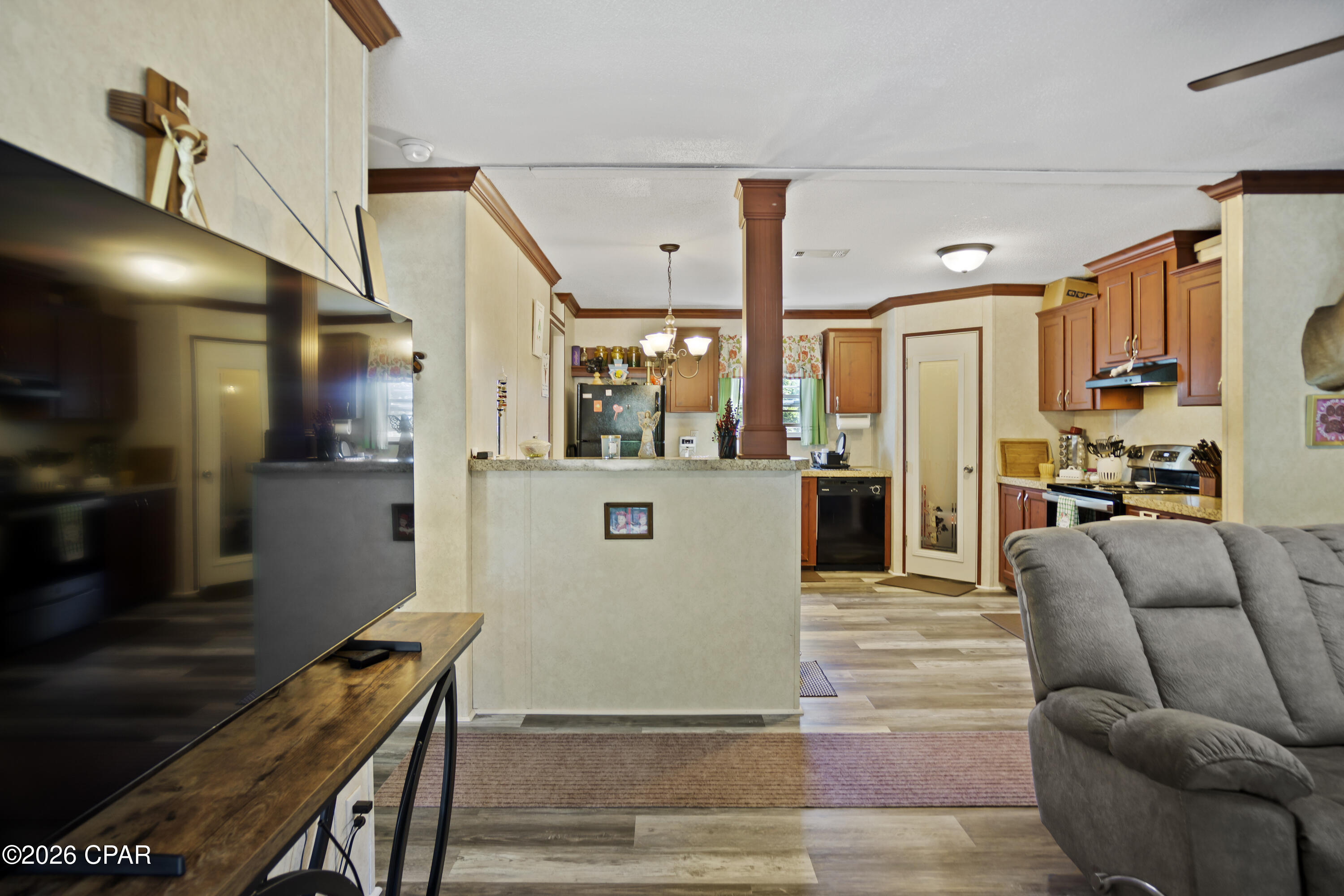 Image 6 For 946 Fargo Drive