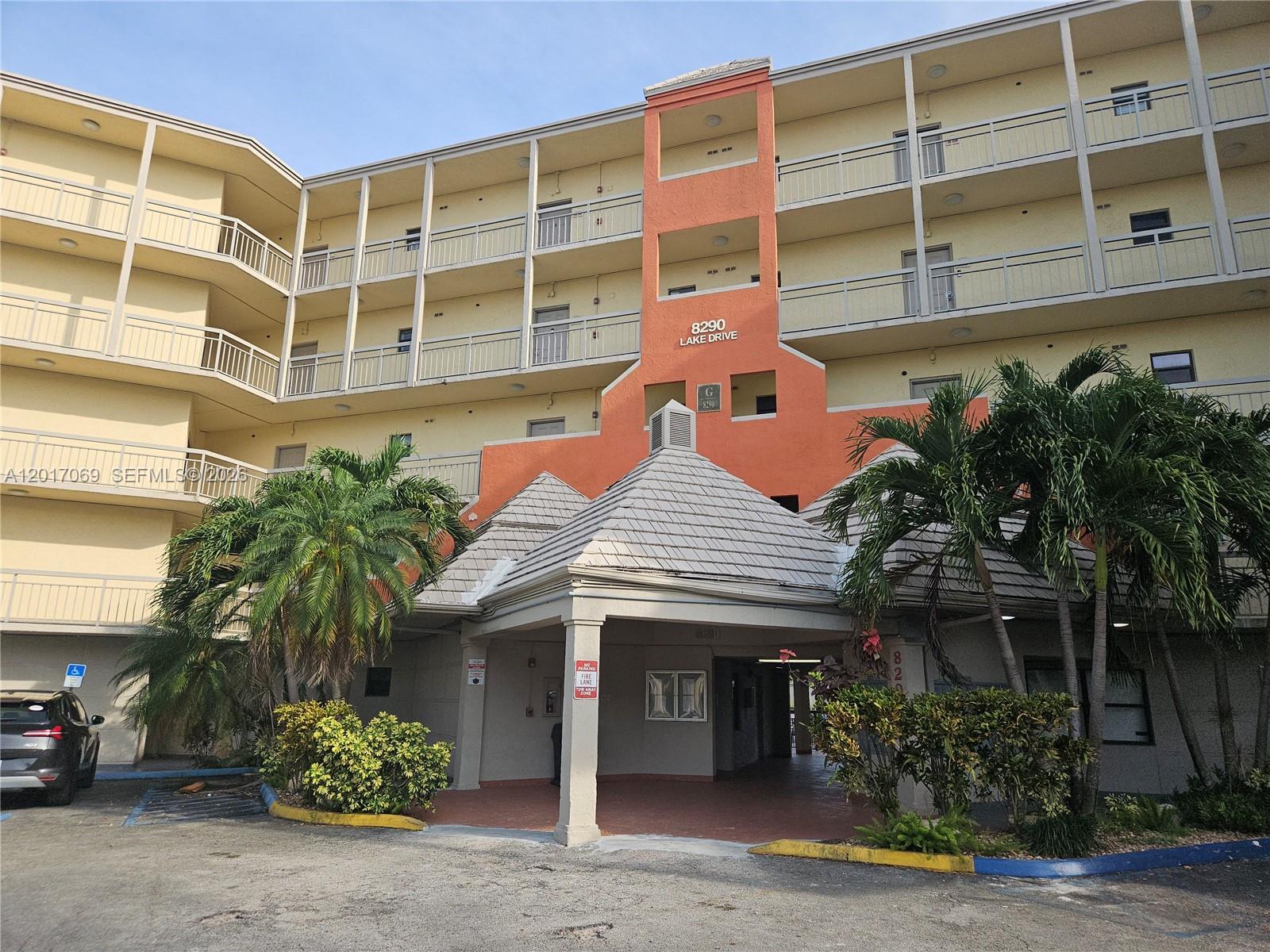 Las Vistas At Doral Condo