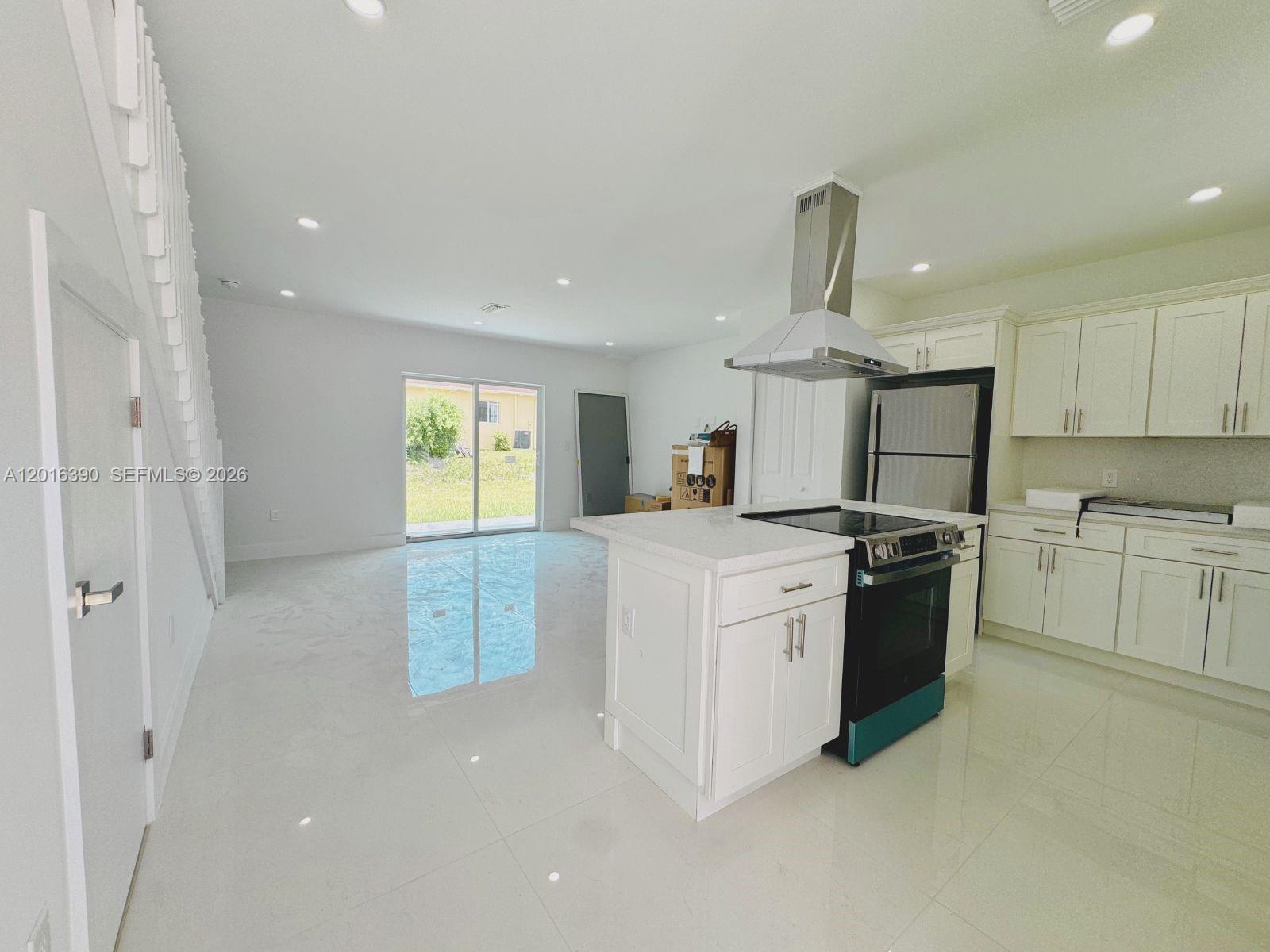 Property photo # 6