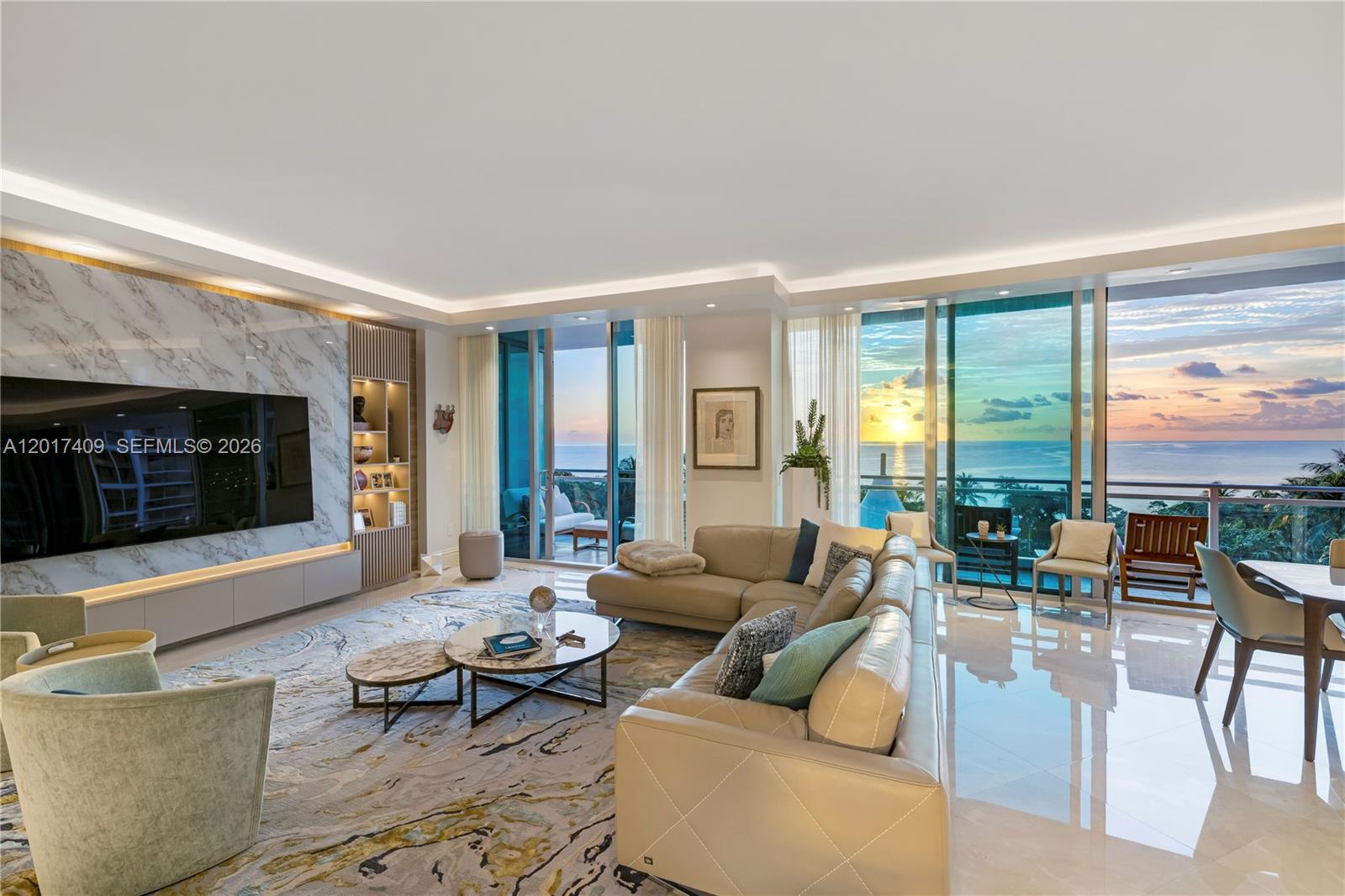 10295 Collins Ave Resdnta