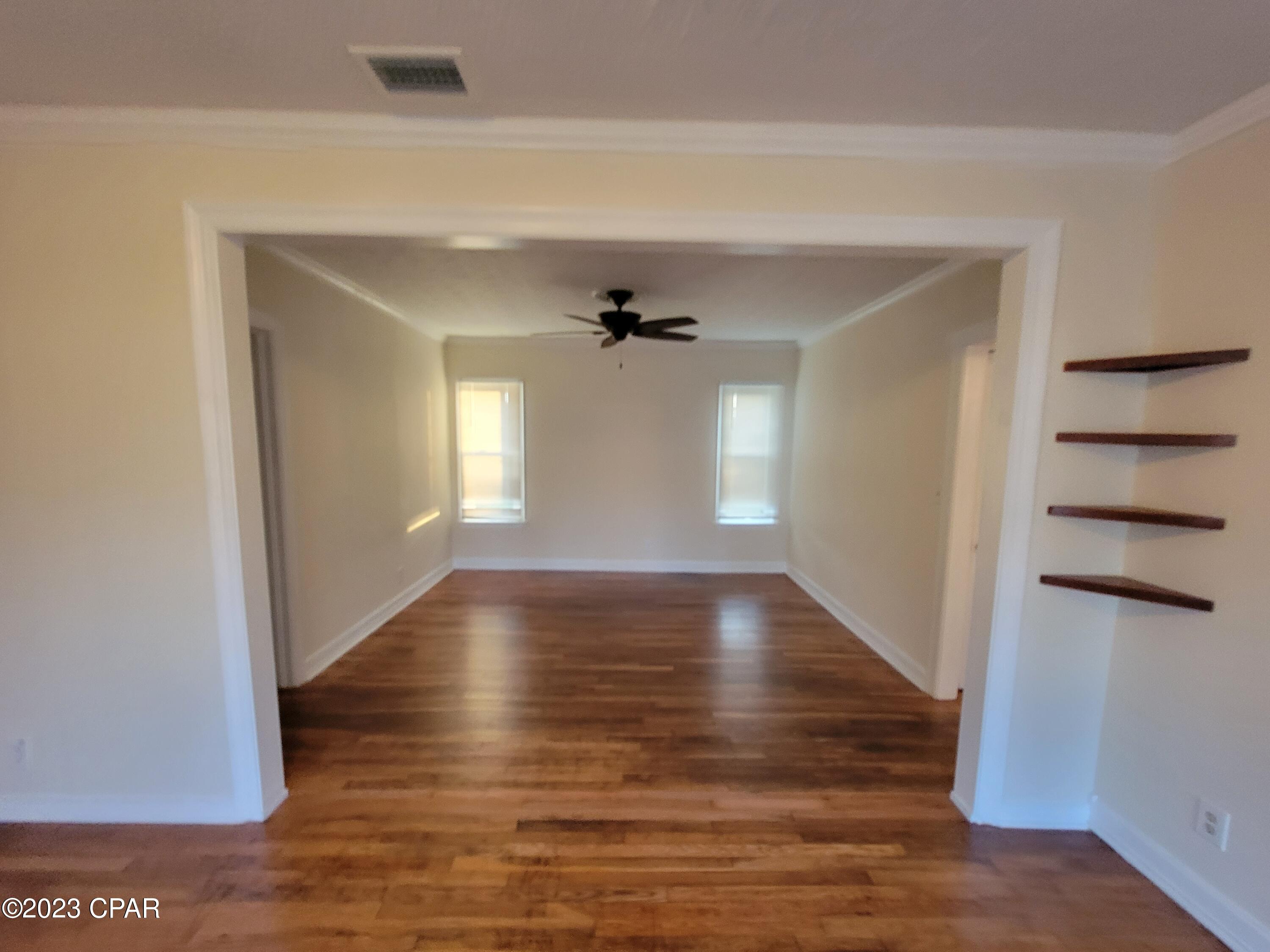 Image 4 For 317 Macarthur Avenue