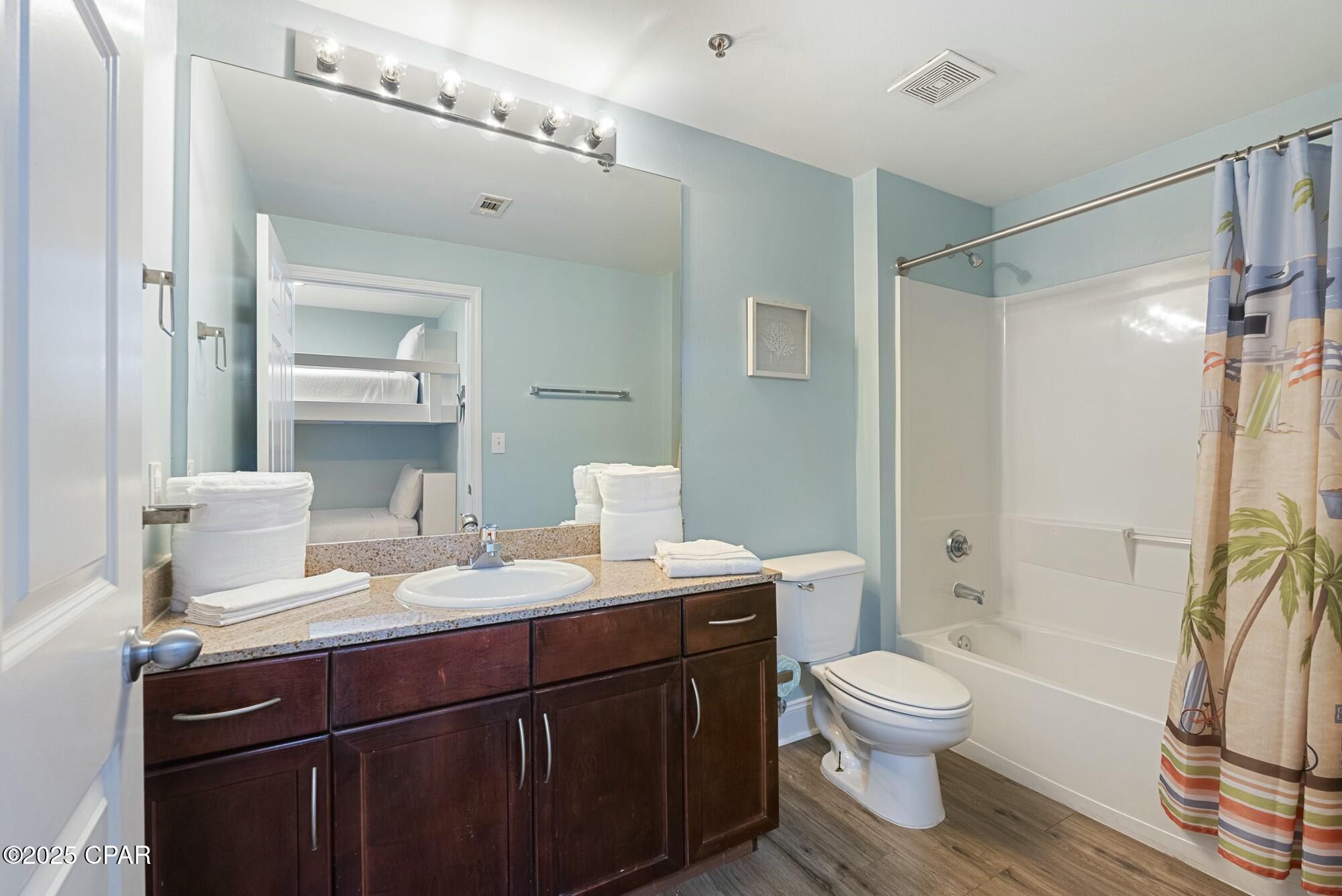 Image 19 For 9860 Thomas Drive 913