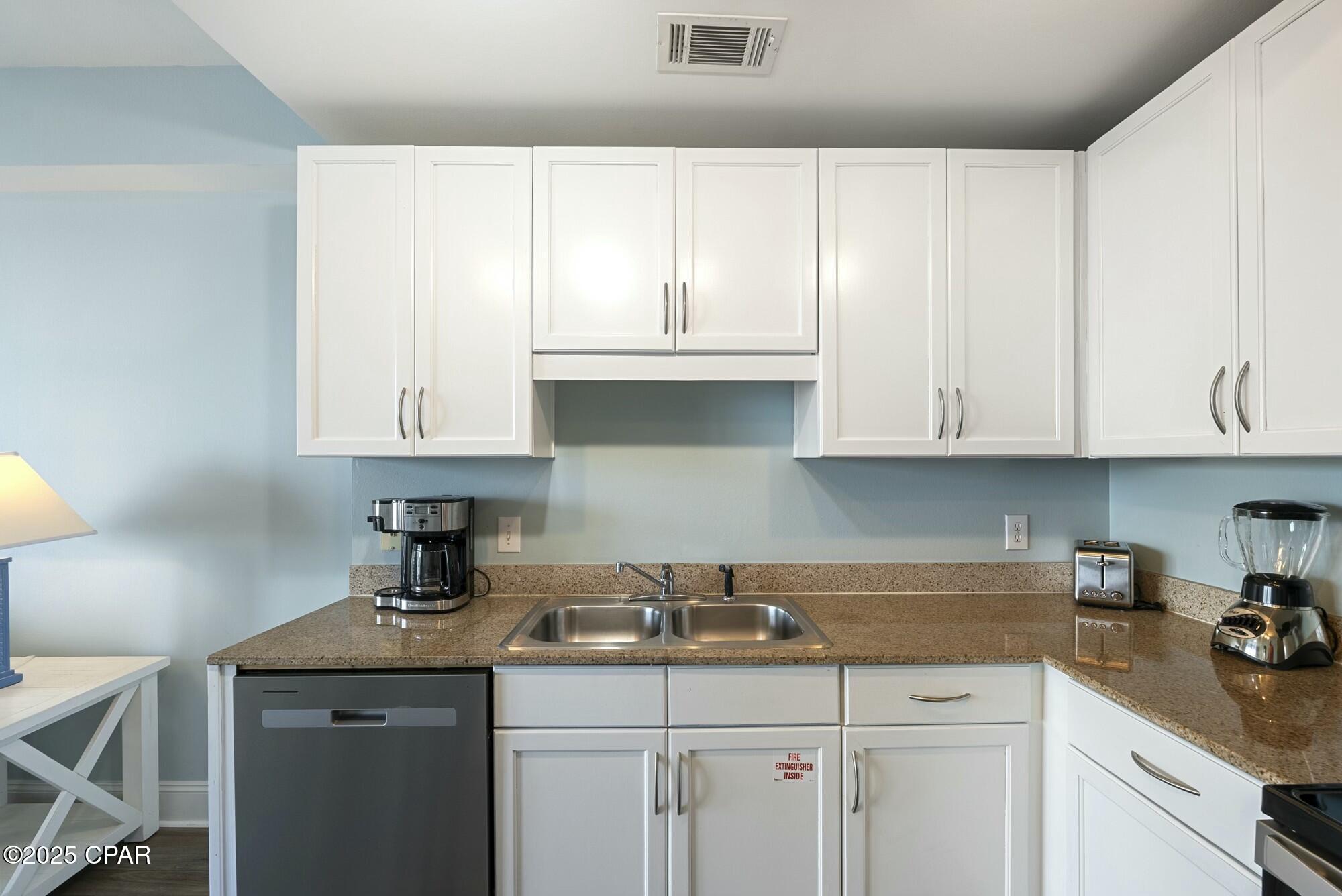 Image 7 For 9860 Thomas Drive 913