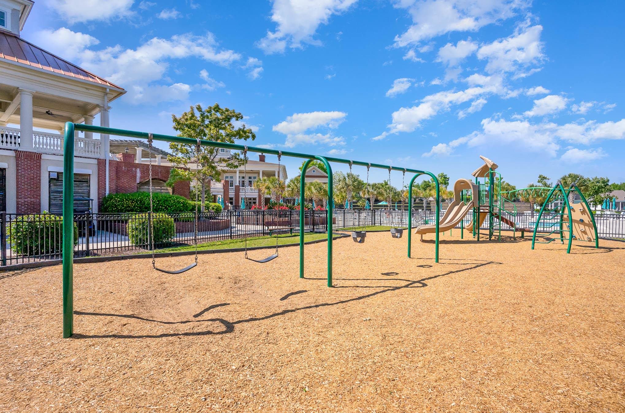 2612320 | Photo 49