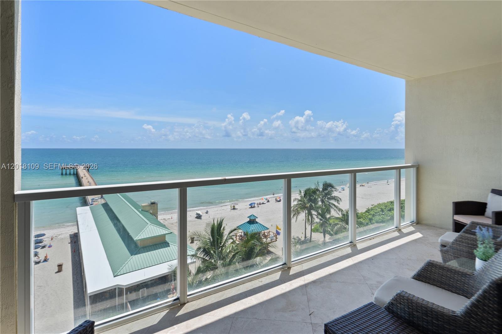 La Perla Condo