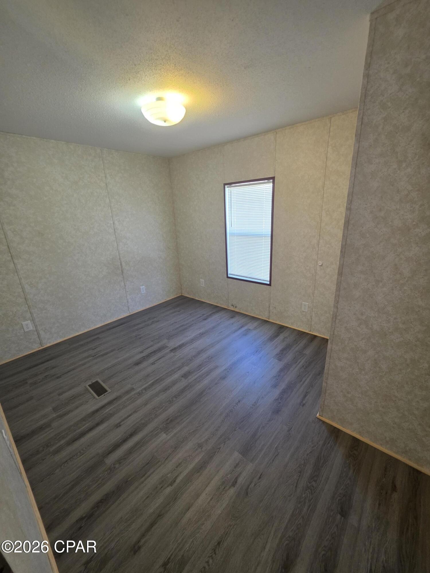 Image 7 For 5921 Nadine Road Unit M
