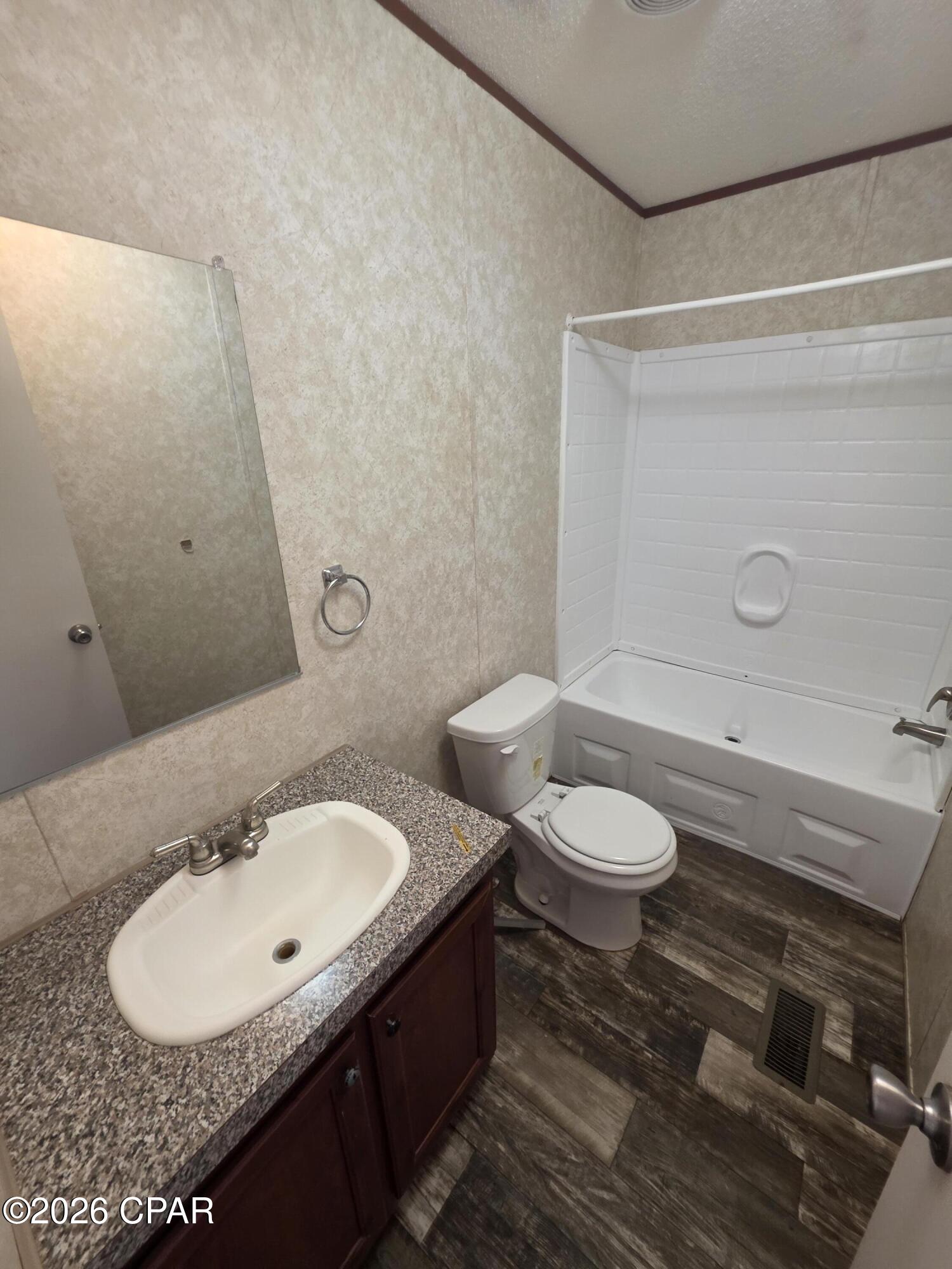 Image 8 For 5921 Nadine Road Unit M