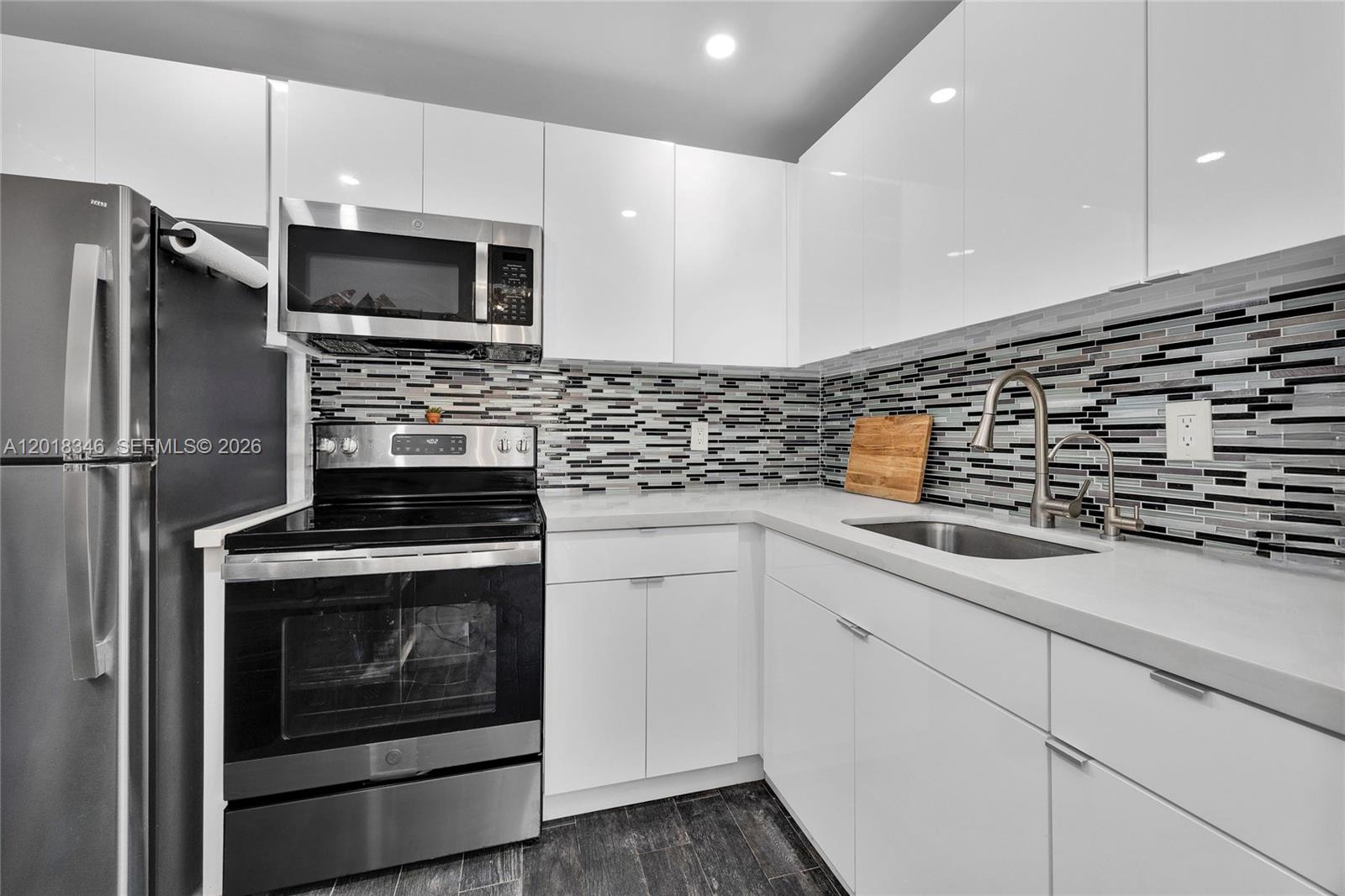 Property photo # 6