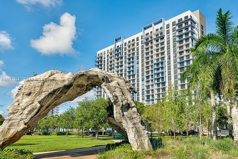 5350 Park Condo