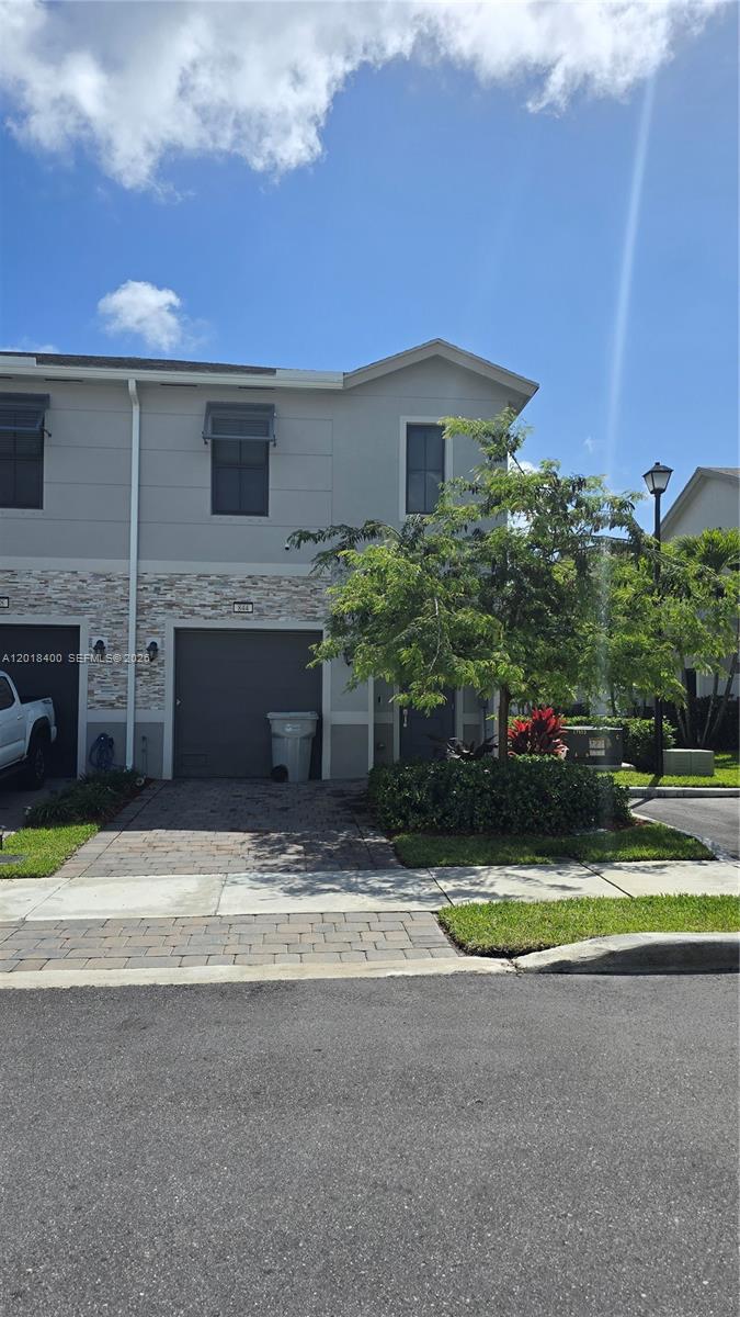 Property photo # 0