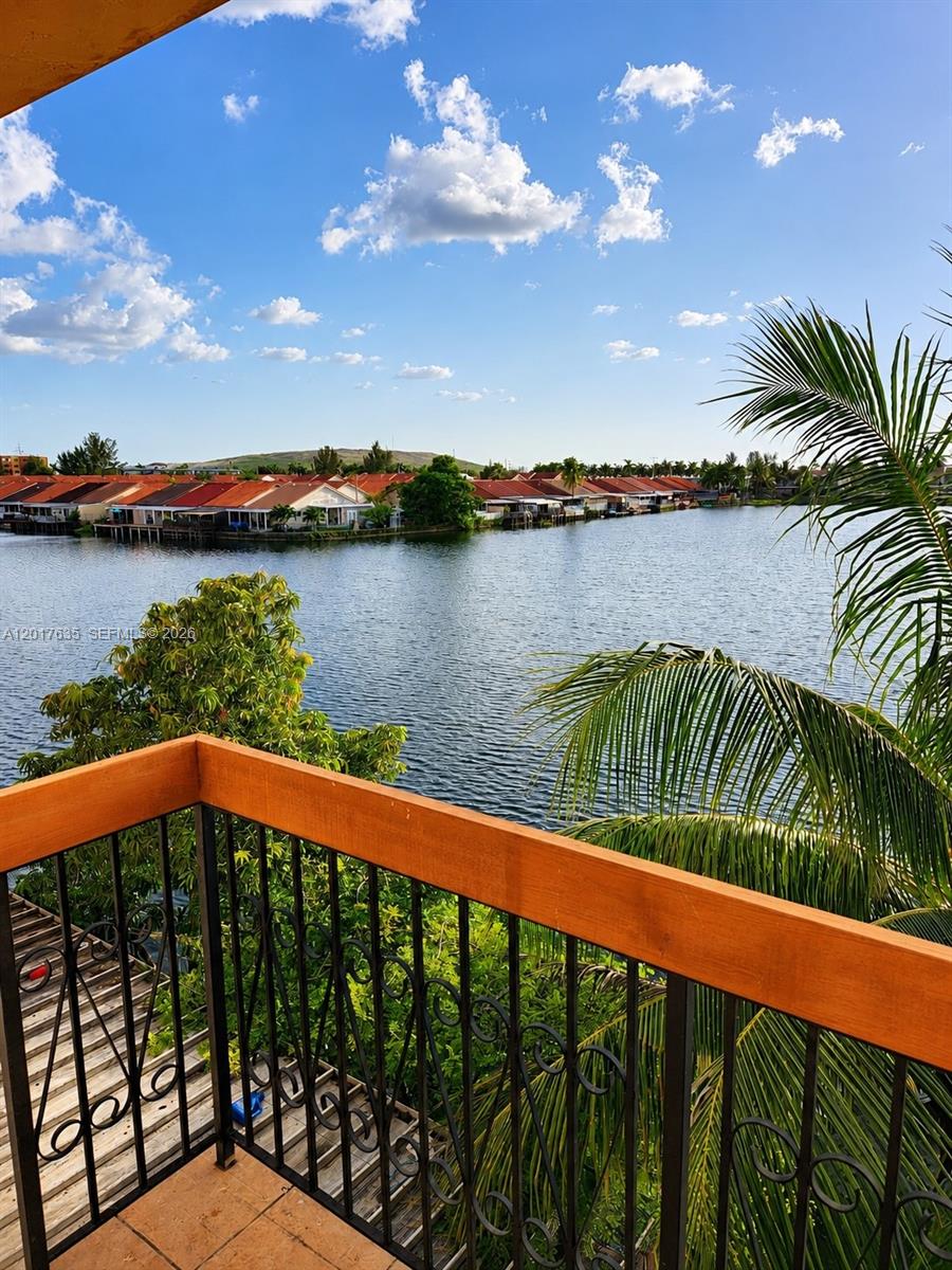 Vista Alegre Townhomes Co