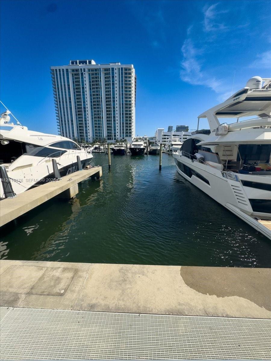 Marina Palms Yacht Club