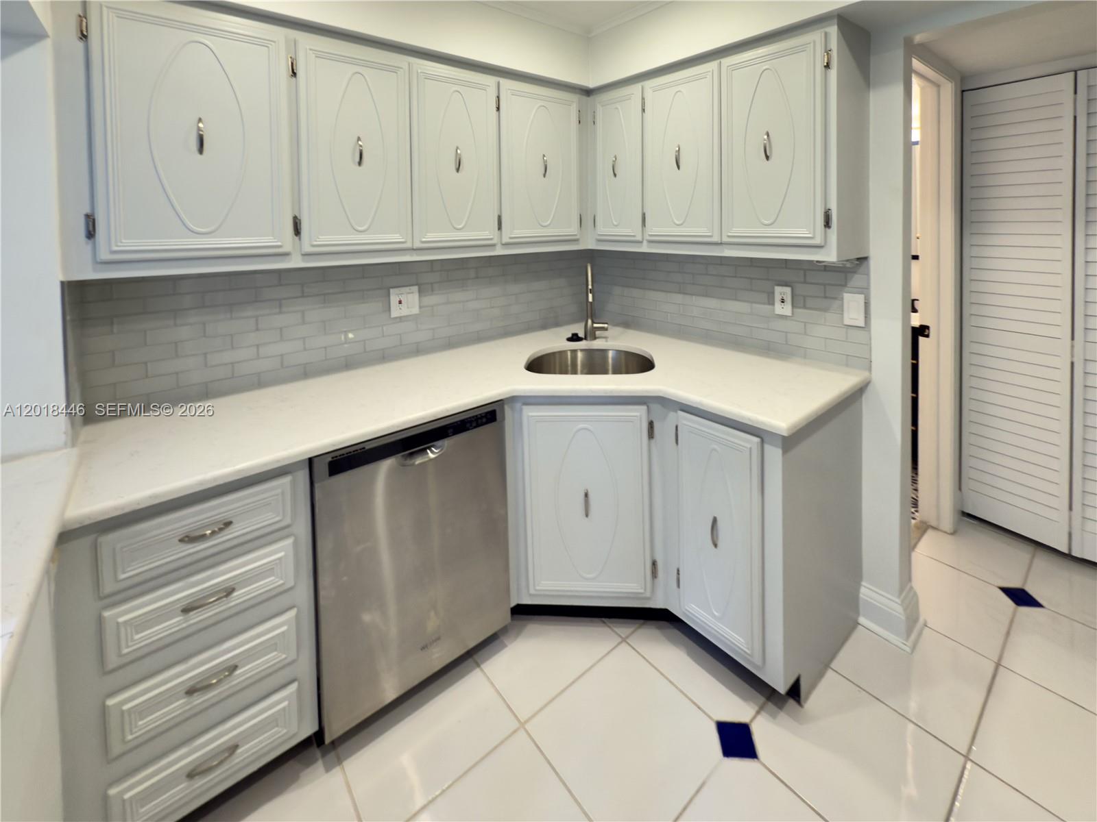 Property photo # 4