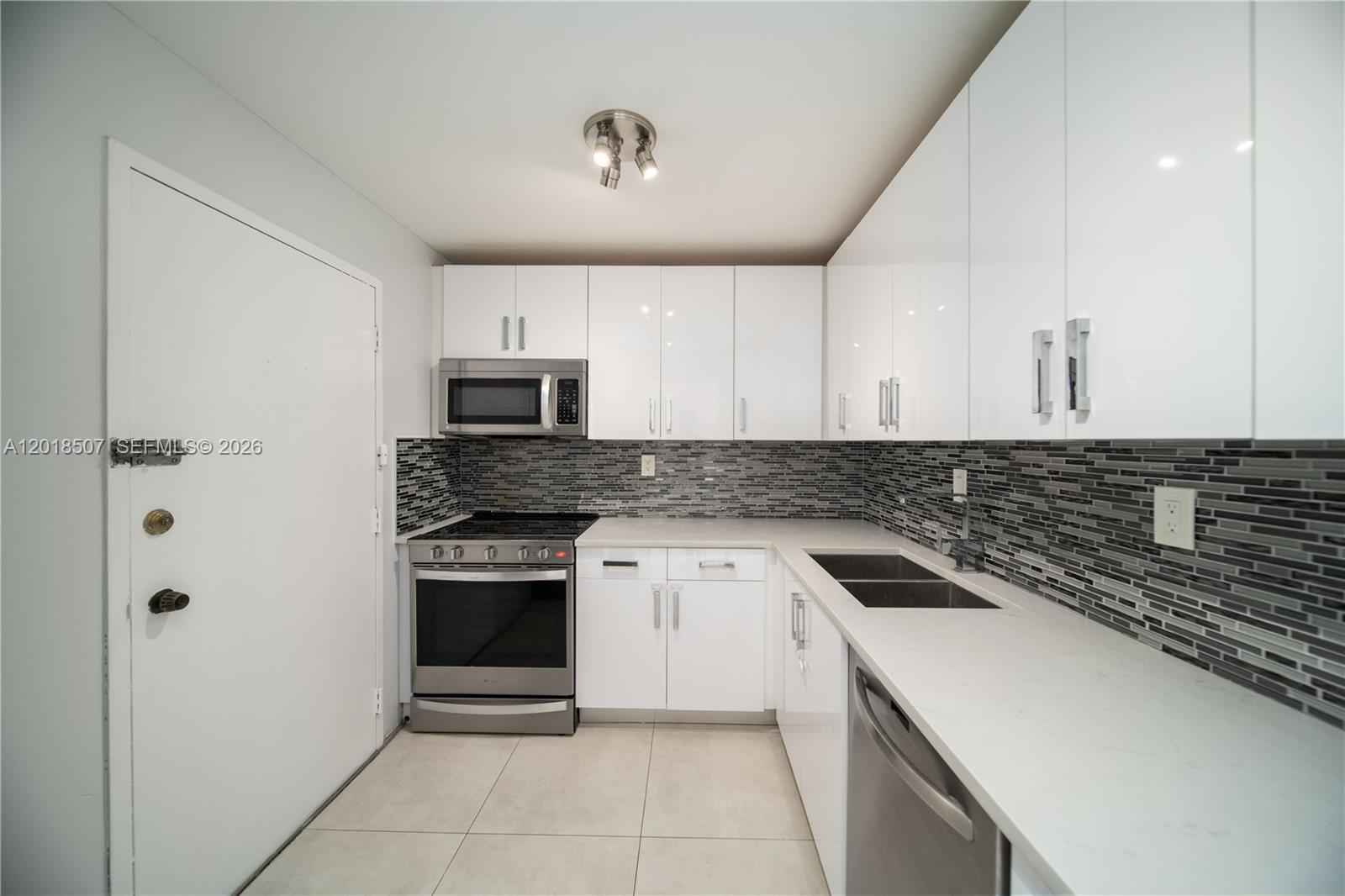 Property photo # 6
