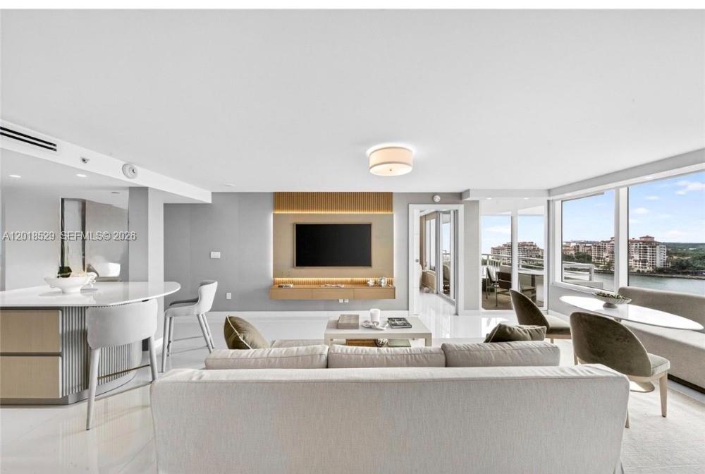South Pointe Towers Condo