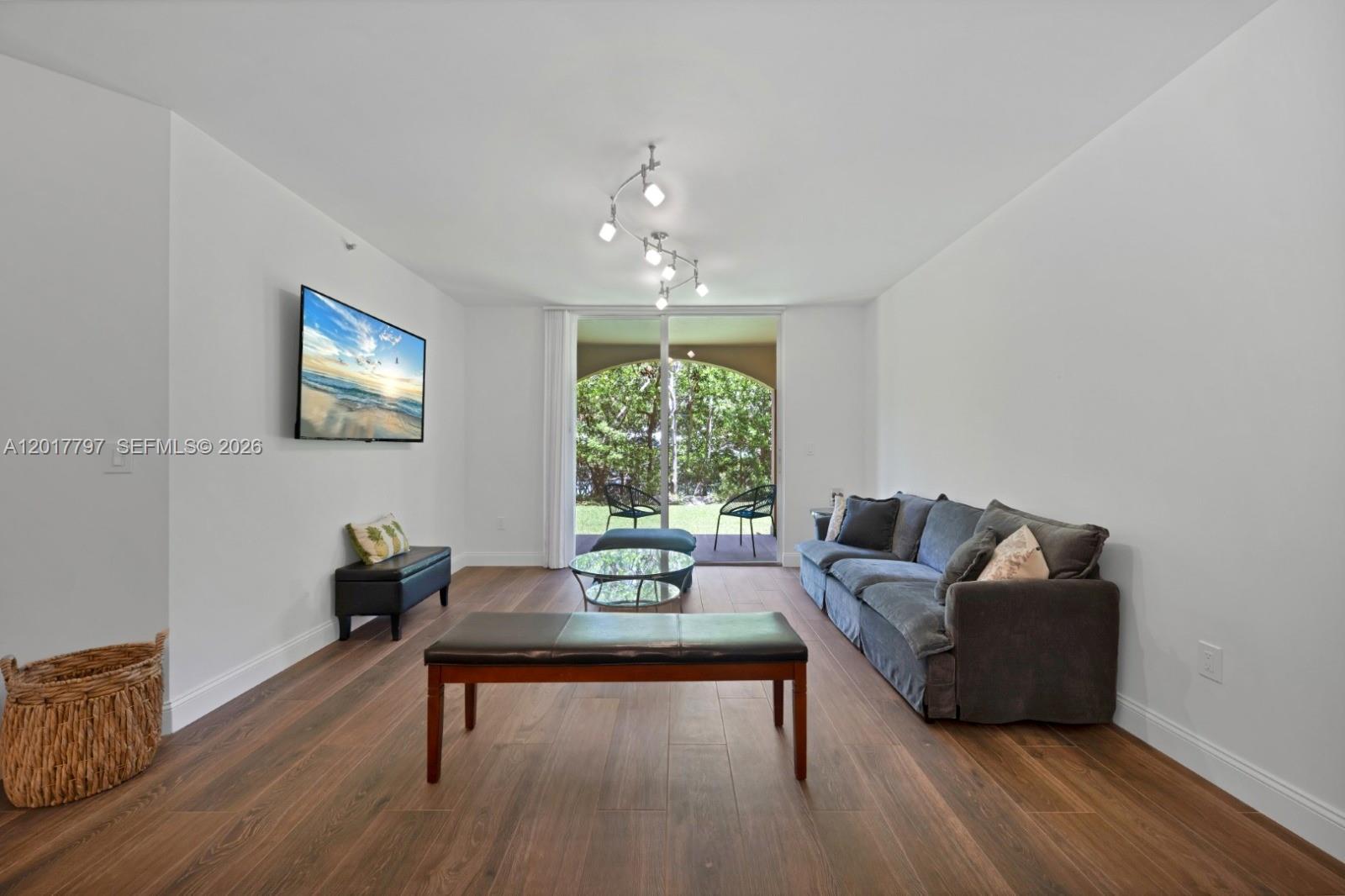 Property photo # 4