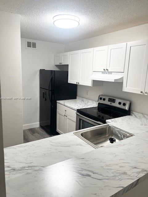 Lakes Of Jacaranda Condo
