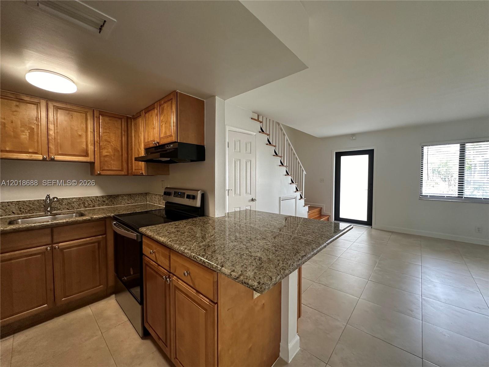 Property photo # 6