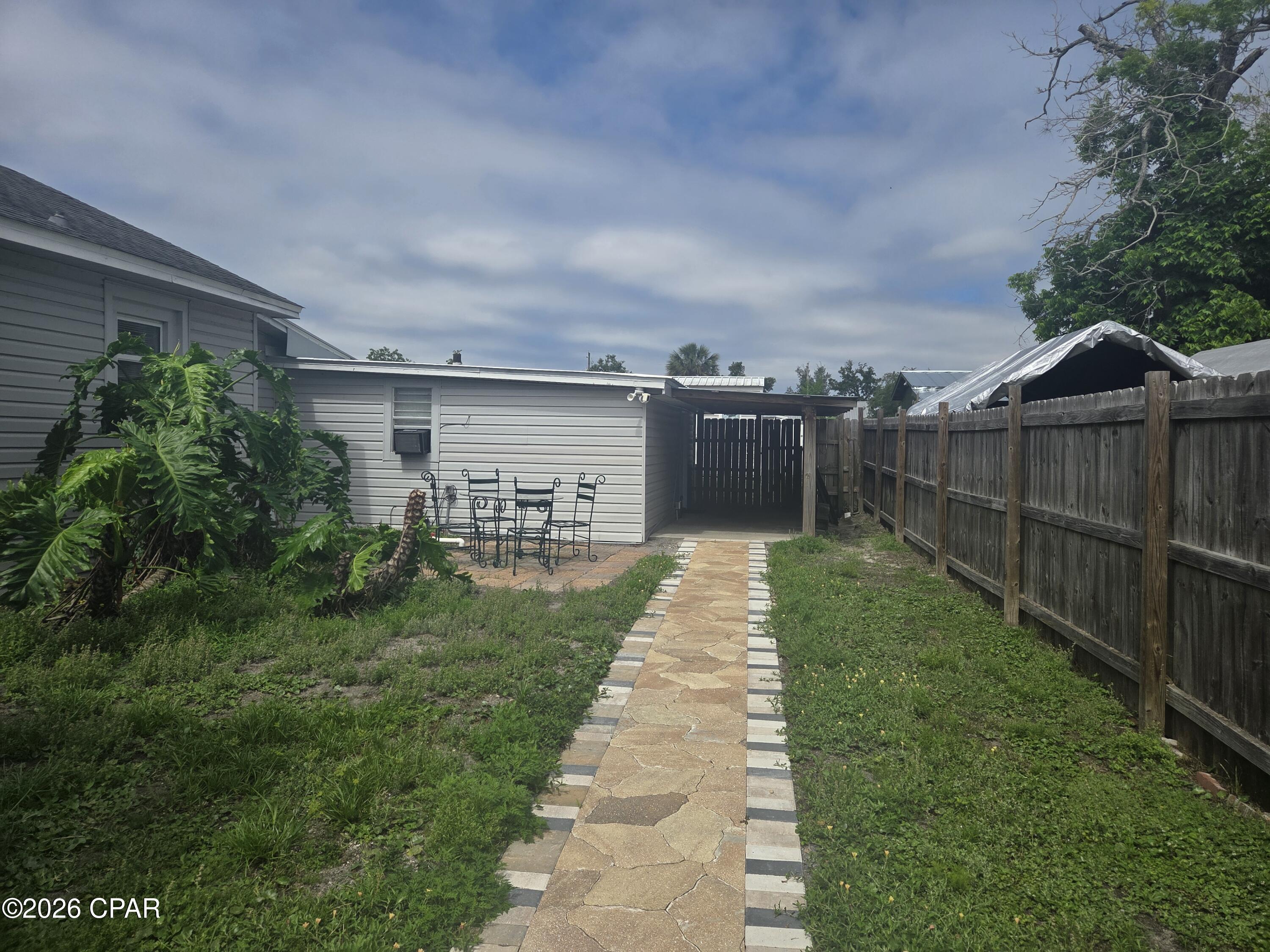 Image 11 For 1525 Oak Avenue B