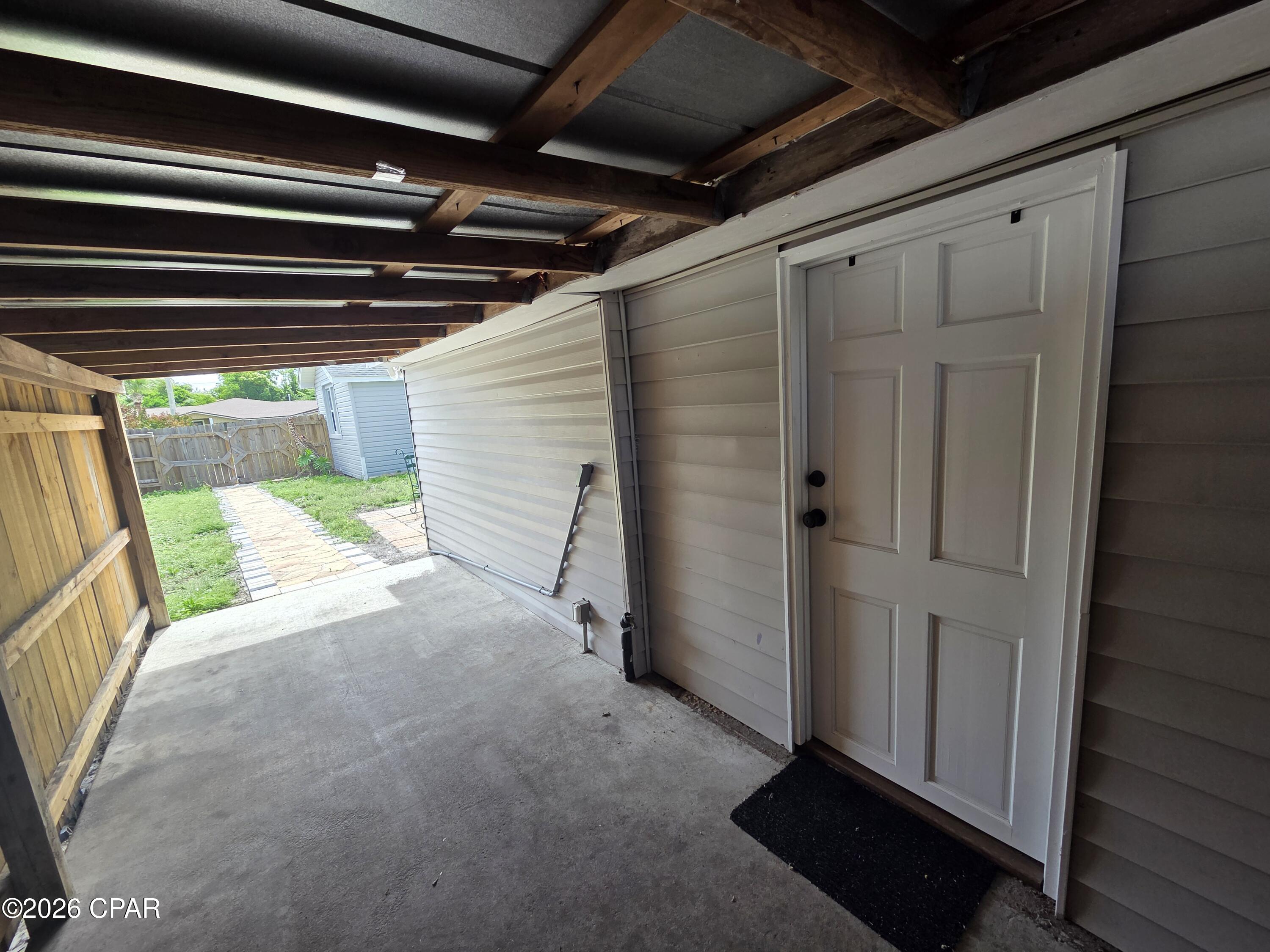 Image 2 For 1525 Oak Avenue B