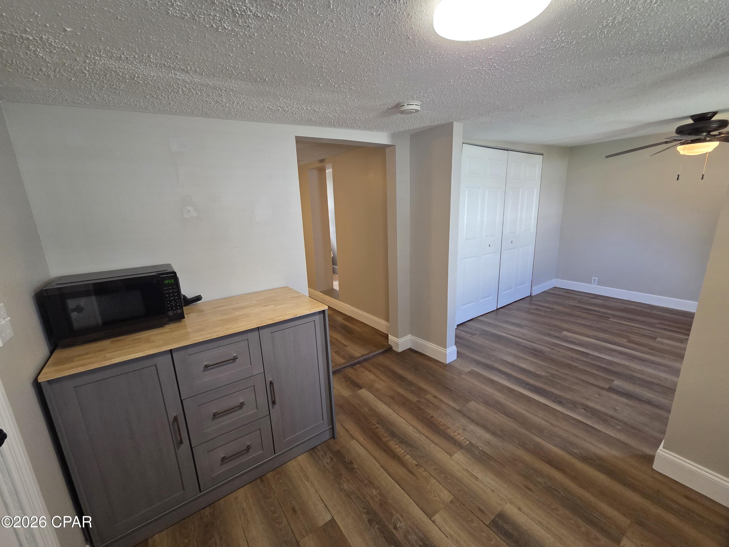 Image 4 For 1525 Oak Avenue B