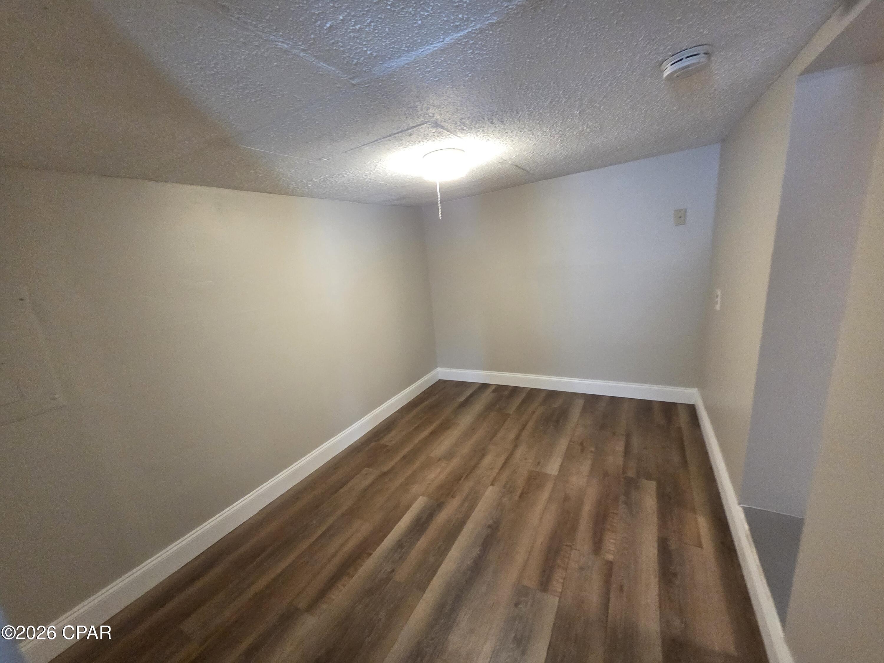 Image 7 For 1525 Oak Avenue B