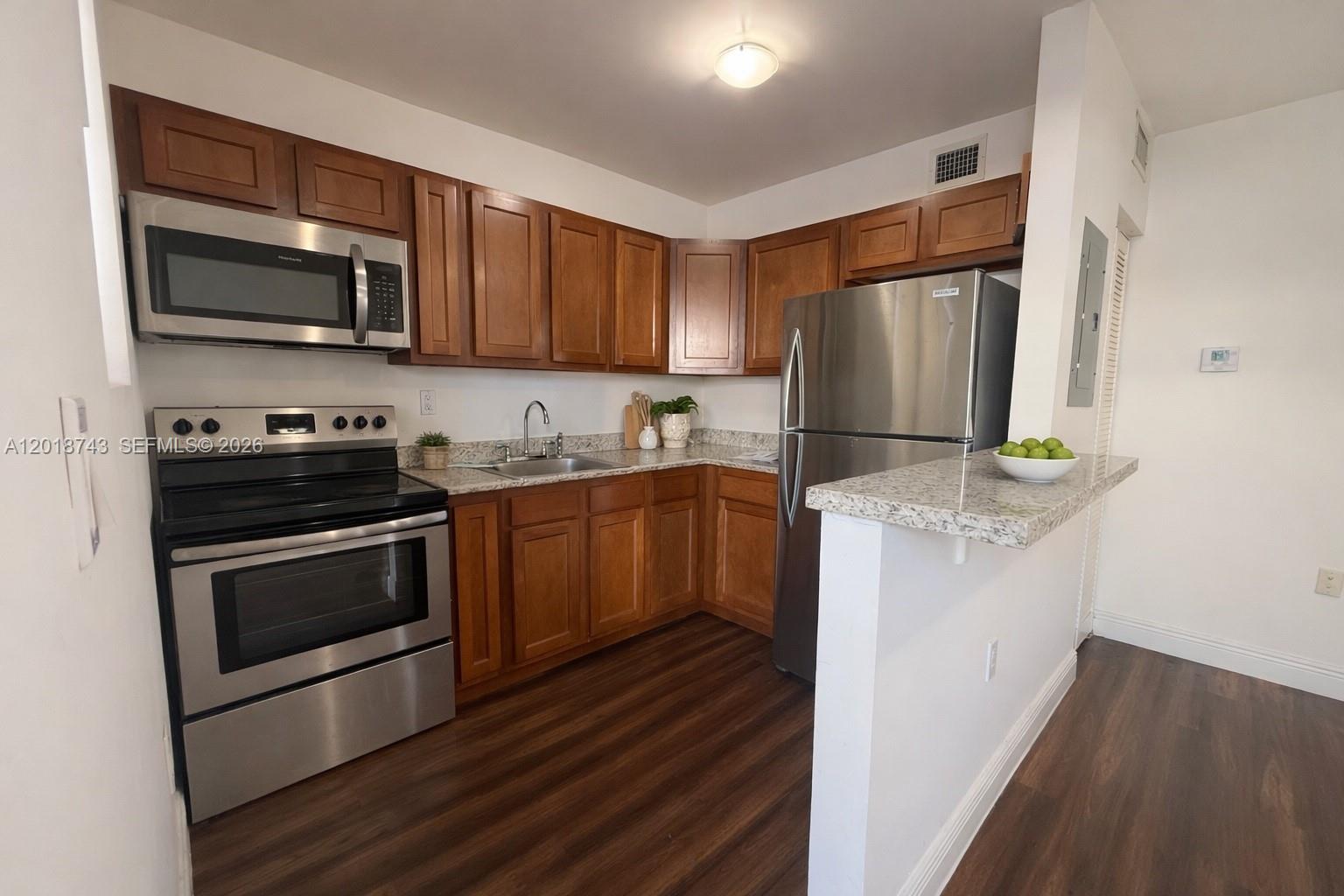 Property photo # 6