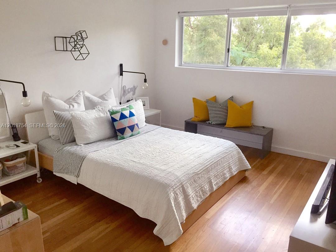 Property photo # 4