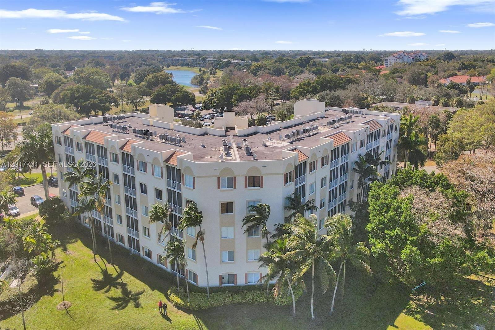 Royal Point At Palm Aire