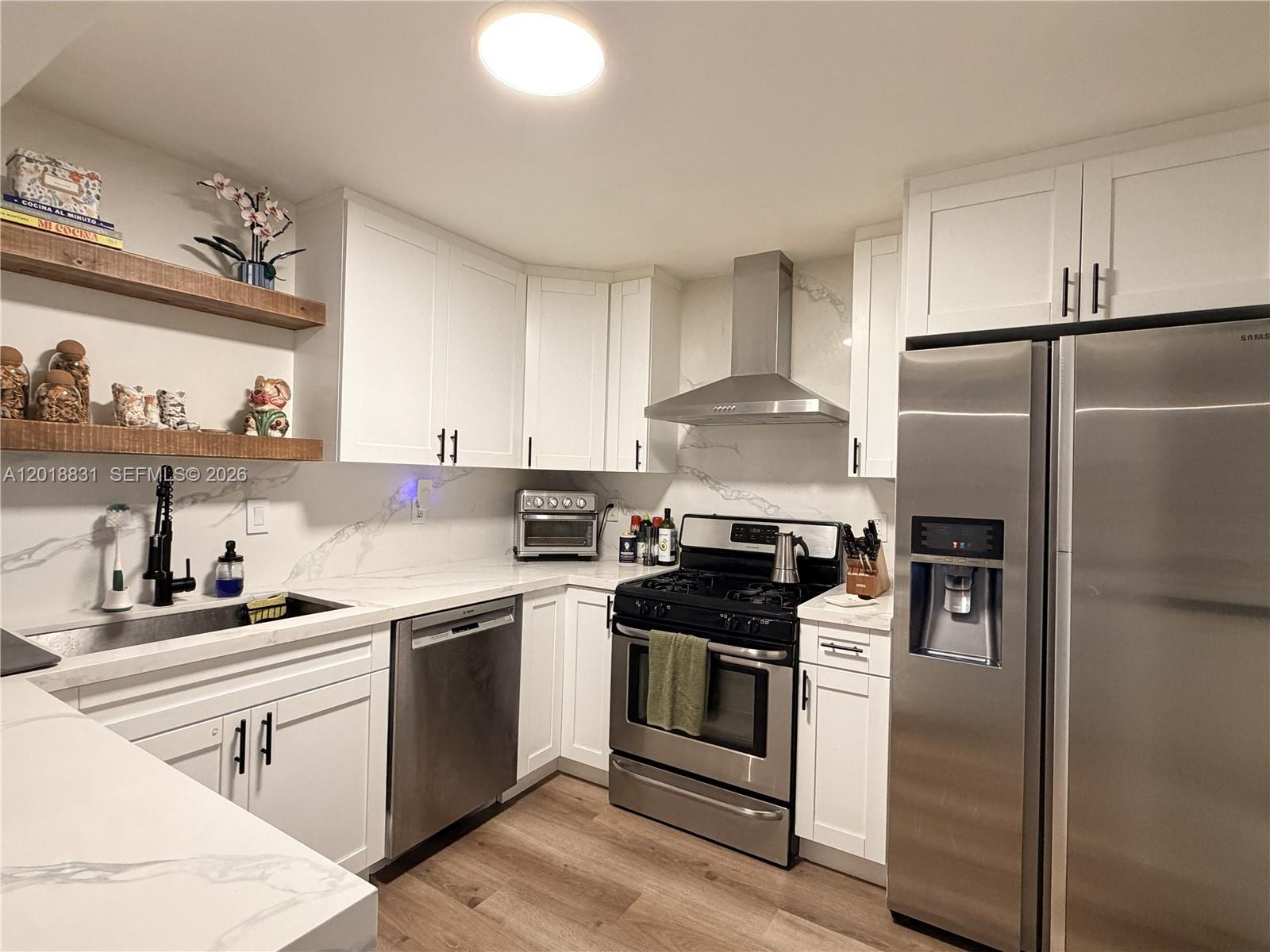 Property photo # 9