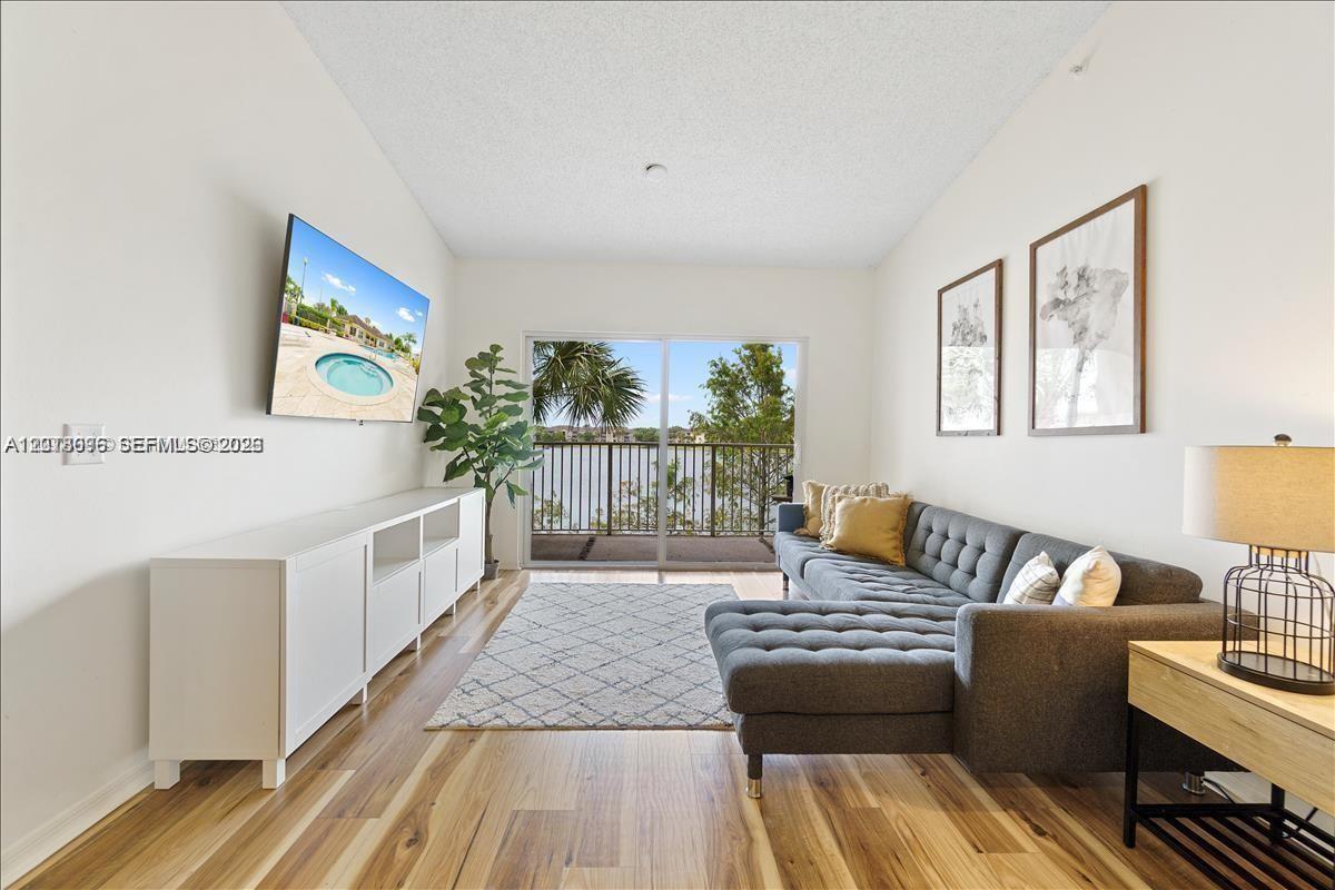 Evergreen Lakes Condo