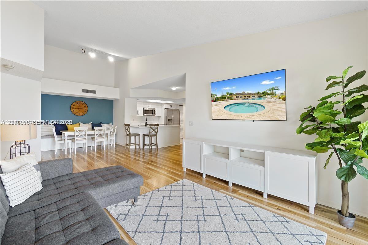 Property photo # 2