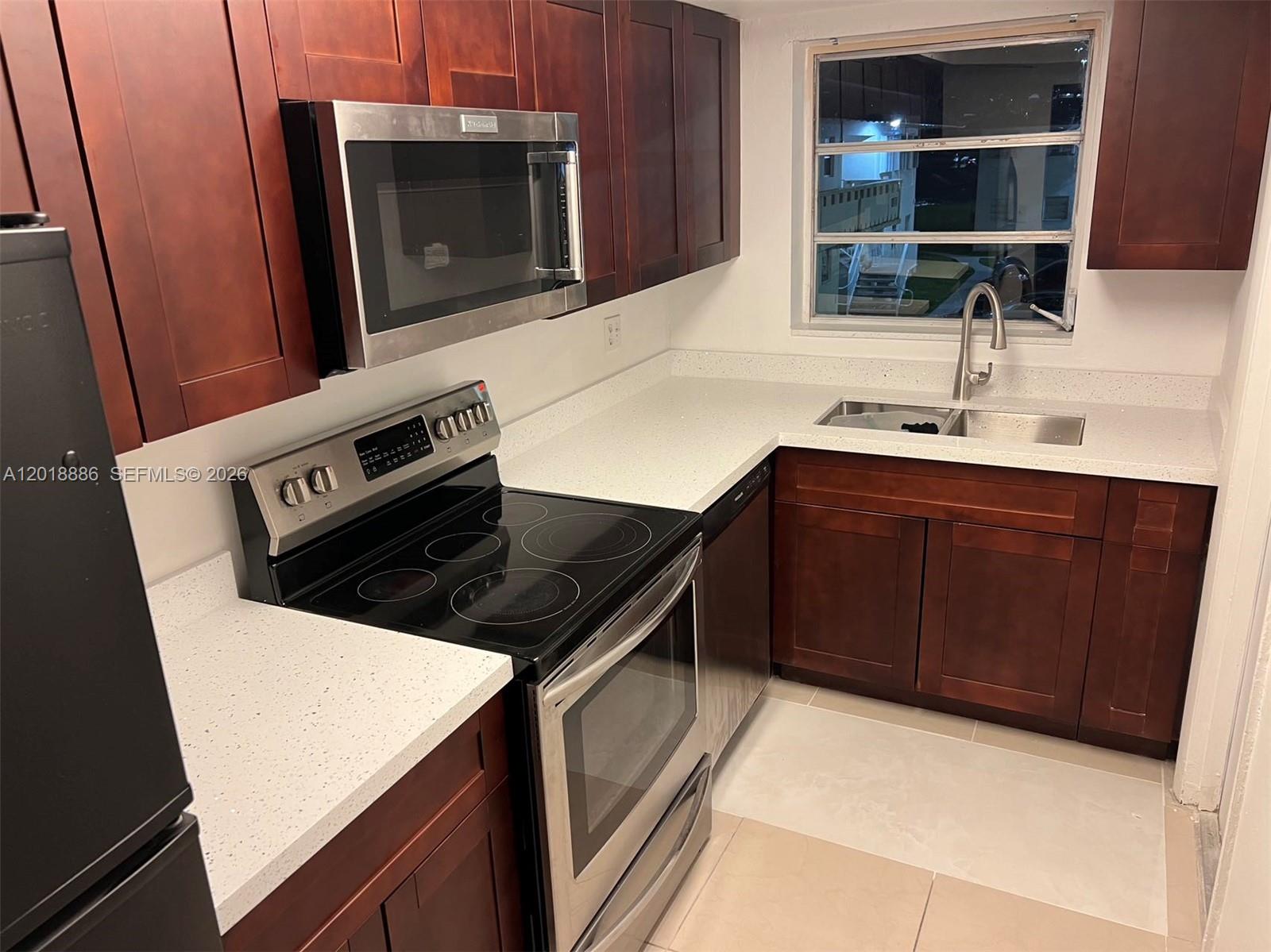 Property photo # 0