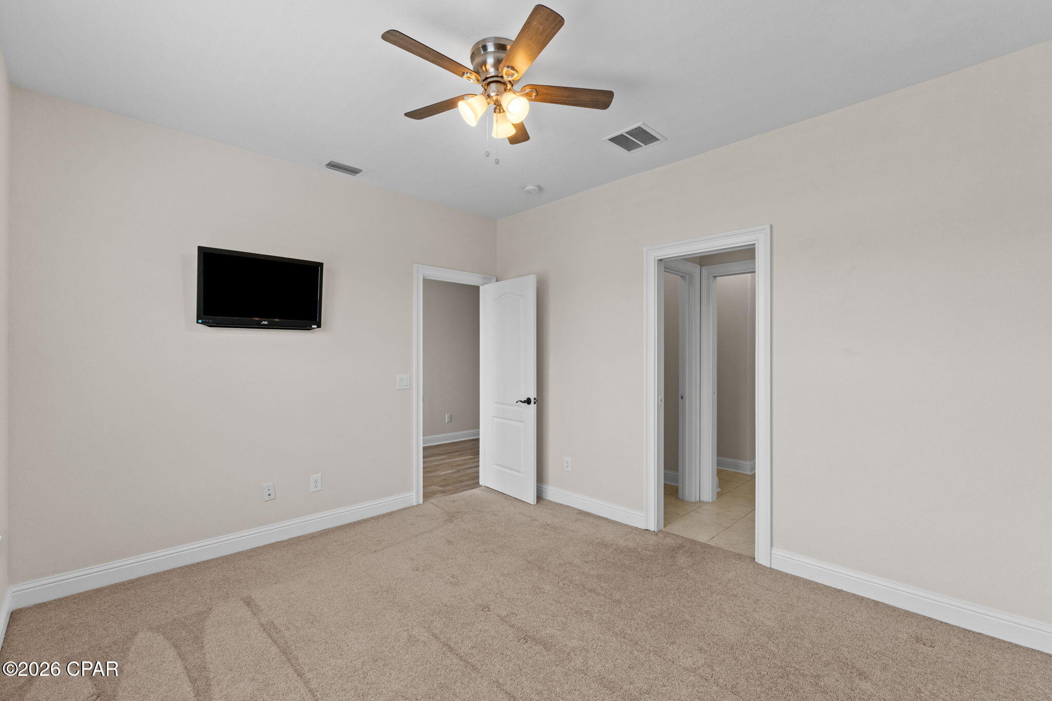 Image 37 For 319 Coconut Grove Court