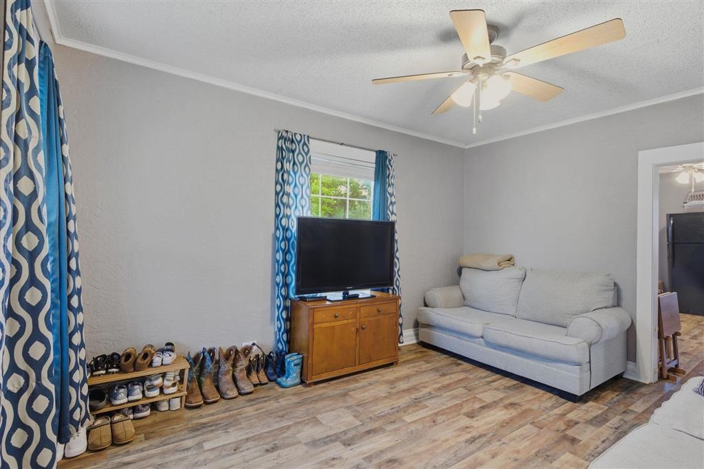 616 W Thomas Street — photo 3