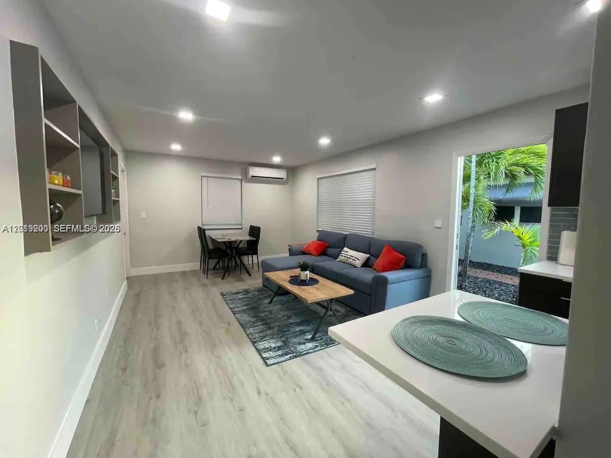 Property photo # 9