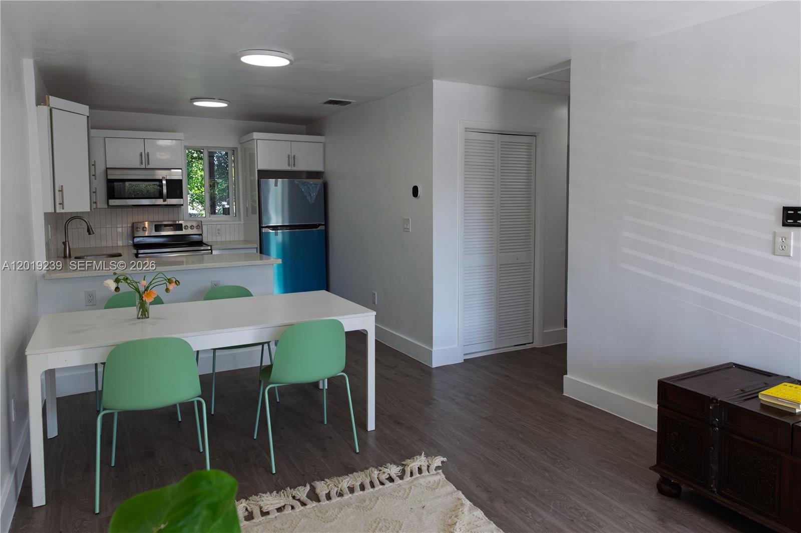 Property photo # 0