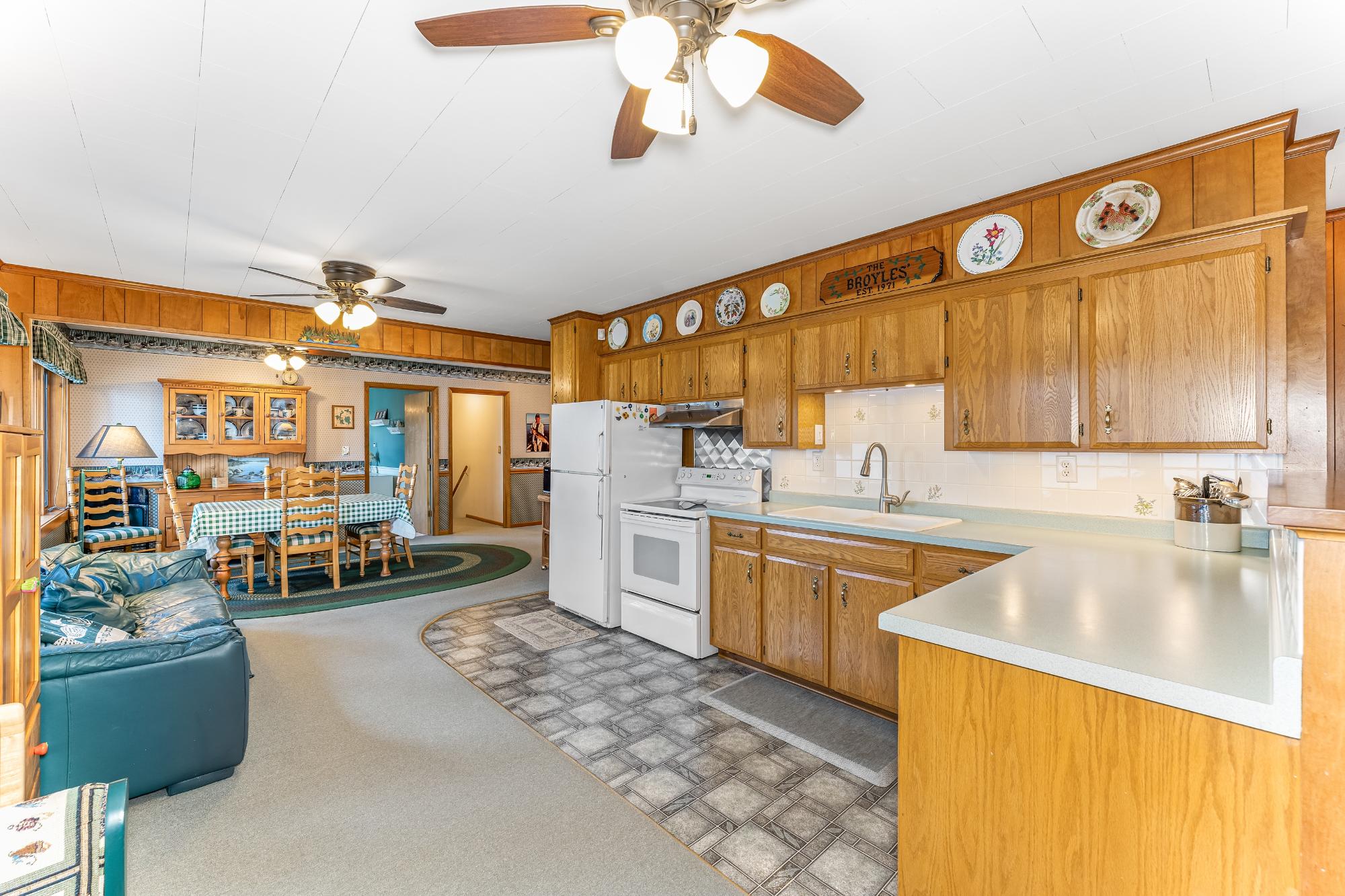 Moss Lake Property 2325 Point Ln Photo 9
