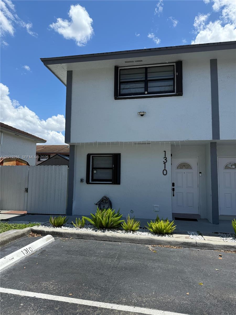 Property photo # 0